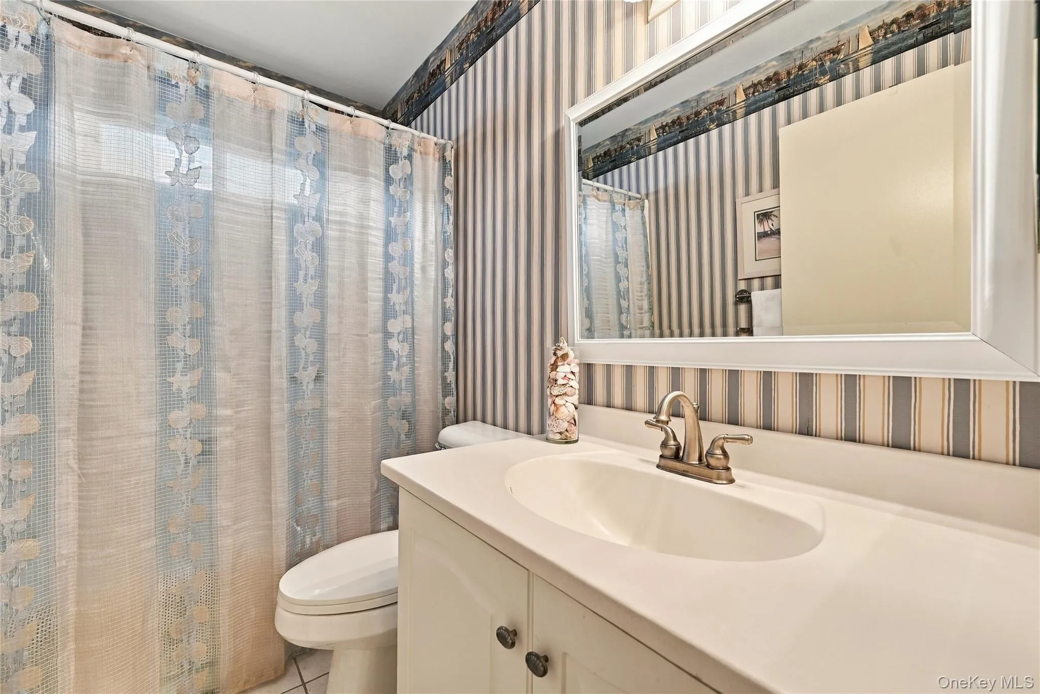 Guest Bathroom Guest Bathroom