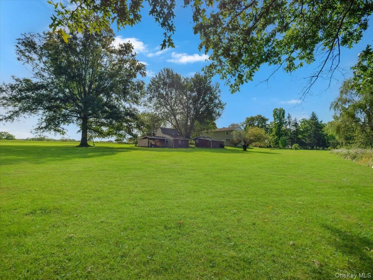 8 Acorn Drive, Montgomery, NY, 4 Bedrooms Bedrooms, 11 Rooms Rooms,3 BathroomsBathrooms,Residential,For Rent,Acorn,0,1053066 8 Acorn Drive, Montgomery, NY, 4 Bedrooms Bedrooms, 11 Rooms Rooms,3 BathroomsBathrooms,Residential,For Rent,Acorn,0,1053066
