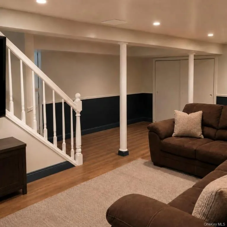 2 Windsor Place, Hempstead, NY, 4 Bedrooms Bedrooms, 6 Rooms Rooms,2 BathroomsBathrooms,Residential,For Rent,Windsor,0,1053067 2 Windsor Place, Hempstead, NY, 4 Bedrooms Bedrooms, 6 Rooms Rooms,2 BathroomsBathrooms,Residential,For Rent,Windsor,0,1053067