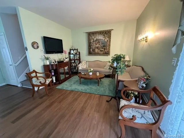 6 Daremy Circle, Brookhaven, NY, 3 Bedrooms Bedrooms, 6 Rooms Rooms,1 BathroomBathrooms,Residential,For Rent,Daremy,0,1053070 6 Daremy Circle, Brookhaven, NY, 3 Bedrooms Bedrooms, 6 Rooms Rooms,1 BathroomBathrooms,Residential,For Rent,Daremy,0,1053070