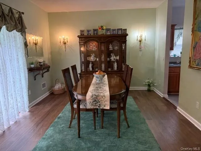 6 Daremy Circle, Brookhaven, NY, 3 Bedrooms Bedrooms, 6 Rooms Rooms,1 BathroomBathrooms,Residential,For Rent,Daremy,0,1053070 6 Daremy Circle, Brookhaven, NY, 3 Bedrooms Bedrooms, 6 Rooms Rooms,1 BathroomBathrooms,Residential,For Rent,Daremy,0,1053070