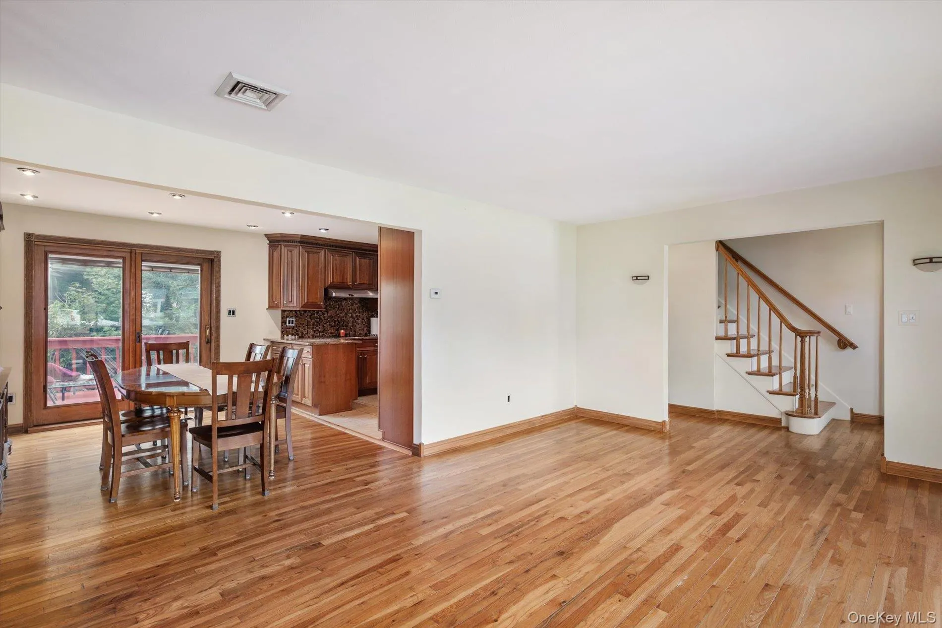 73 Anndom Court, Babylon, NY, 4 Bedrooms Bedrooms, 10 Rooms Rooms,2 BathroomsBathrooms,Residential,For Rent,Anndom,0,1053073 73 Anndom Court, Babylon, NY, 4 Bedrooms Bedrooms, 10 Rooms Rooms,2 BathroomsBathrooms,Residential,For Rent,Anndom,0,1053073