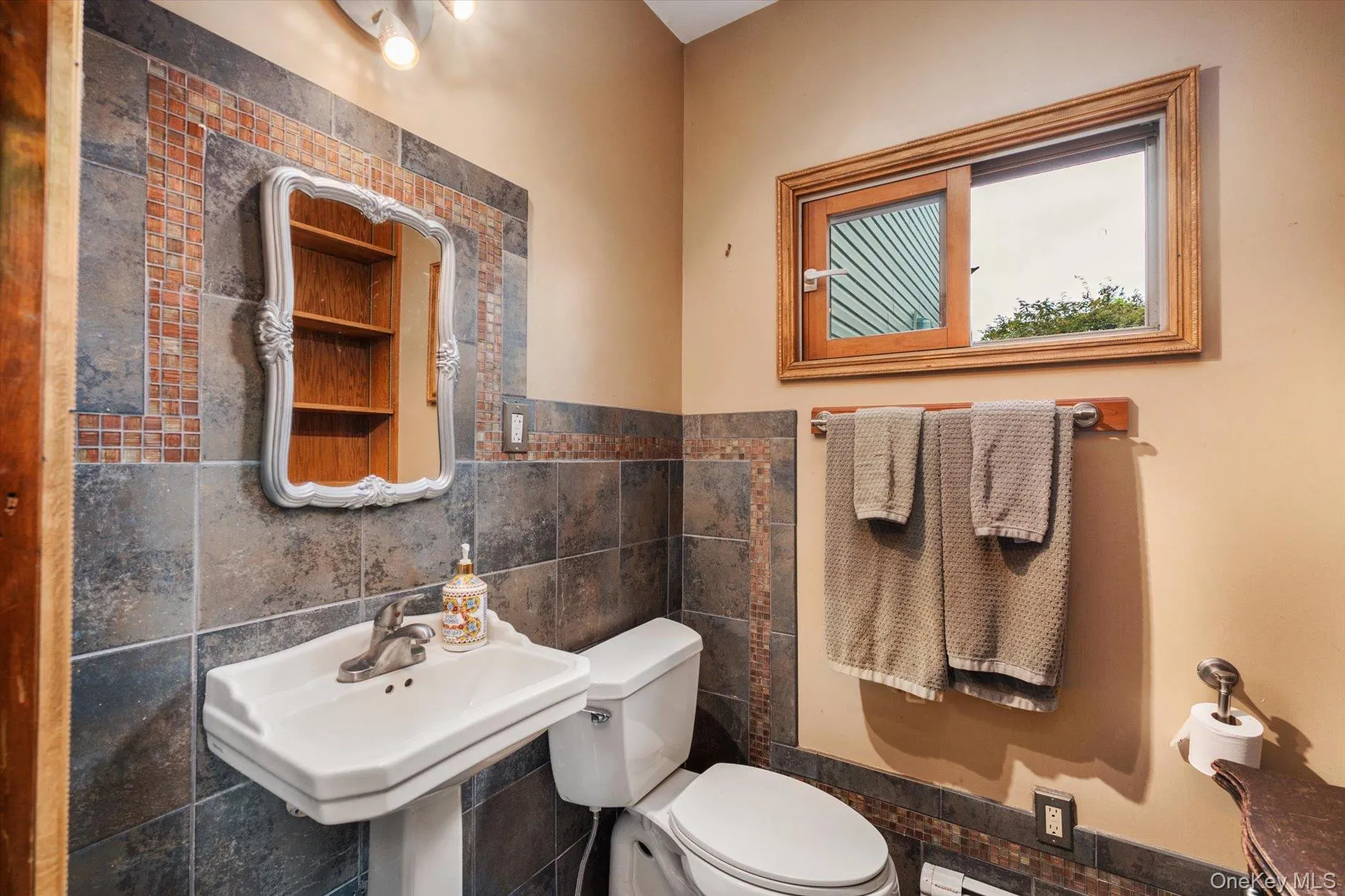 73 Anndom Court, Babylon, NY, 4 Bedrooms Bedrooms, 10 Rooms Rooms,2 BathroomsBathrooms,Residential,For Rent,Anndom,0,1053073 73 Anndom Court, Babylon, NY, 4 Bedrooms Bedrooms, 10 Rooms Rooms,2 BathroomsBathrooms,Residential,For Rent,Anndom,0,1053073