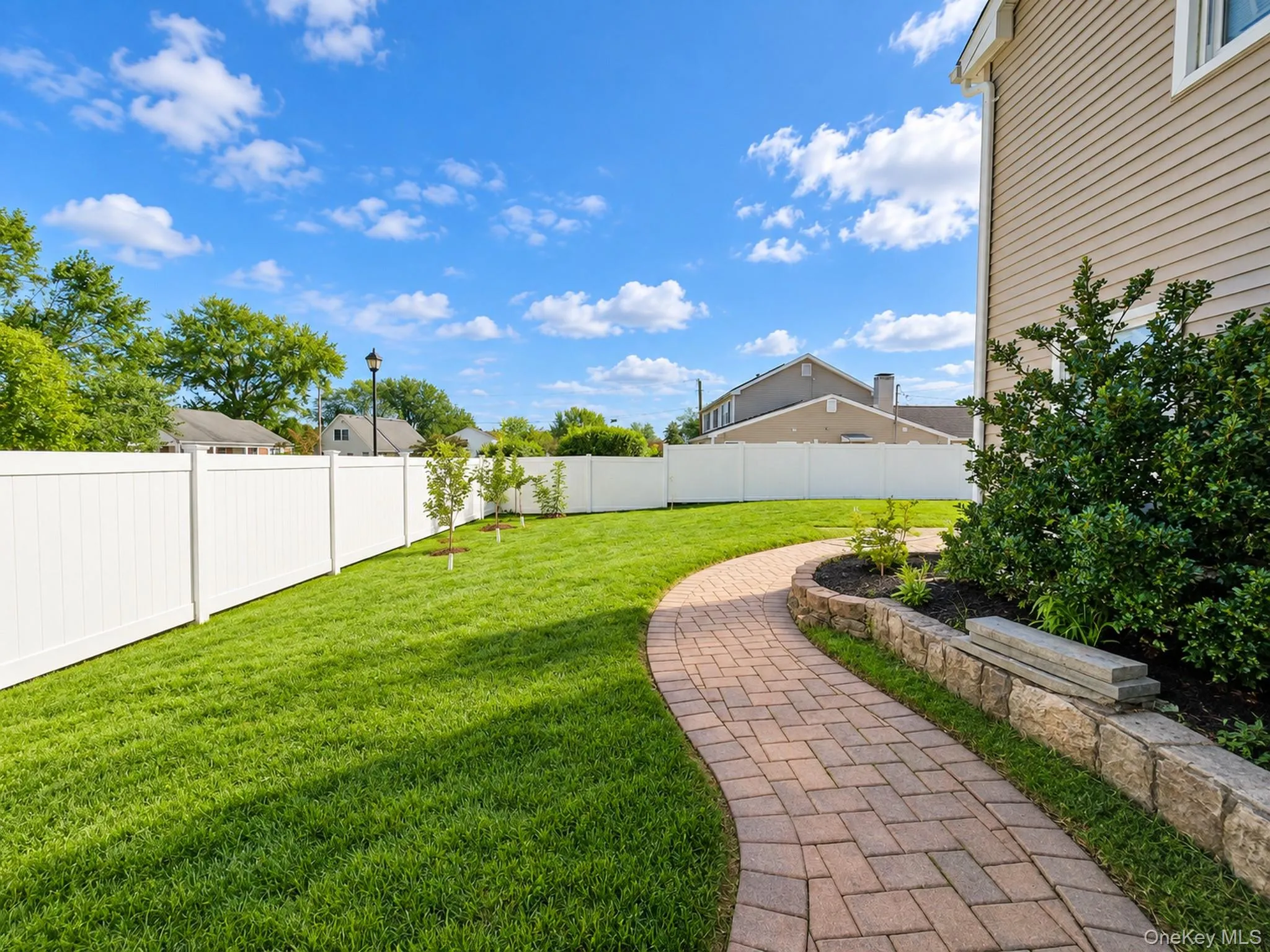 2 Teton Place, Brookhaven, NY, 4 Bedrooms Bedrooms, 9 Rooms Rooms,2 BathroomsBathrooms,Residential,For Rent,Teton,0,1053074 2 Teton Place, Brookhaven, NY, 4 Bedrooms Bedrooms, 9 Rooms Rooms,2 BathroomsBathrooms,Residential,For Rent,Teton,0,1053074
