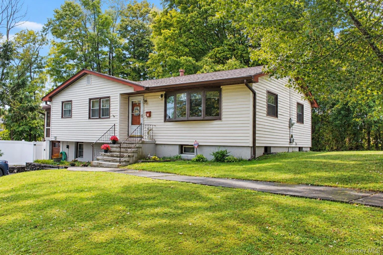 1 Timberly Drive, Goshen, NY, 5 Bedrooms Bedrooms, 11 Rooms Rooms,3 BathroomsBathrooms,Residential,For Rent,Timberly,0,1053075 1 Timberly Drive, Goshen, NY, 5 Bedrooms Bedrooms, 11 Rooms Rooms,3 BathroomsBathrooms,Residential,For Rent,Timberly,0,1053075