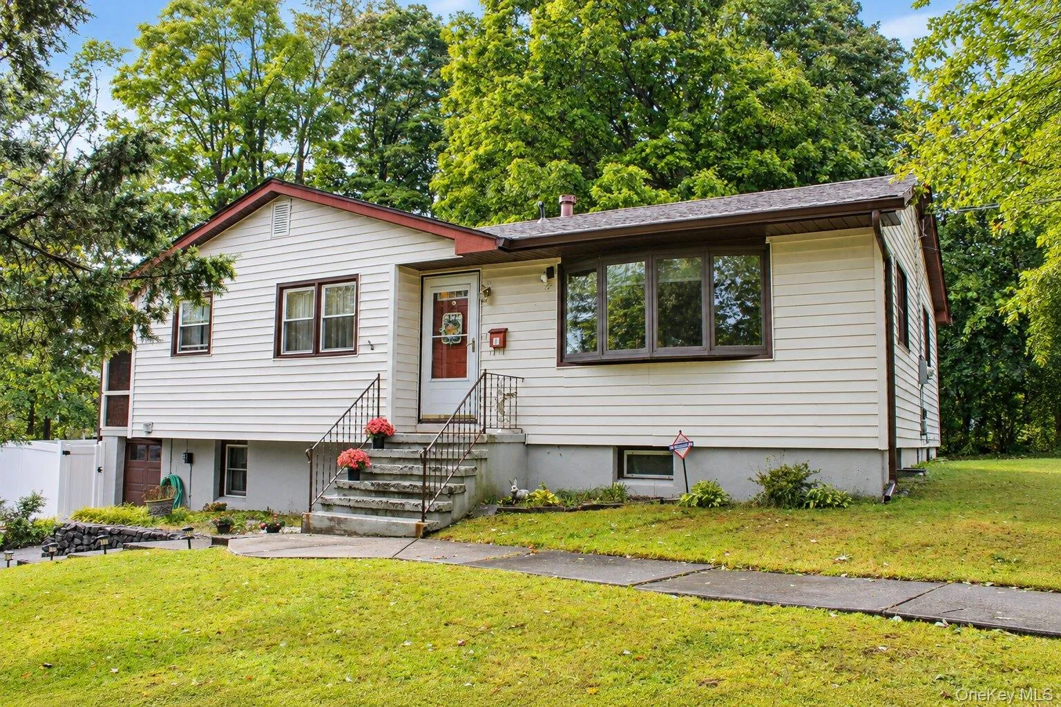 1 Timberly Drive, Goshen, NY, 5 Bedrooms Bedrooms, 11 Rooms Rooms,3 BathroomsBathrooms,Residential,For Rent,Timberly,0,1053075 1 Timberly Drive, Goshen, NY, 5 Bedrooms Bedrooms, 11 Rooms Rooms,3 BathroomsBathrooms,Residential,For Rent,Timberly,0,1053075