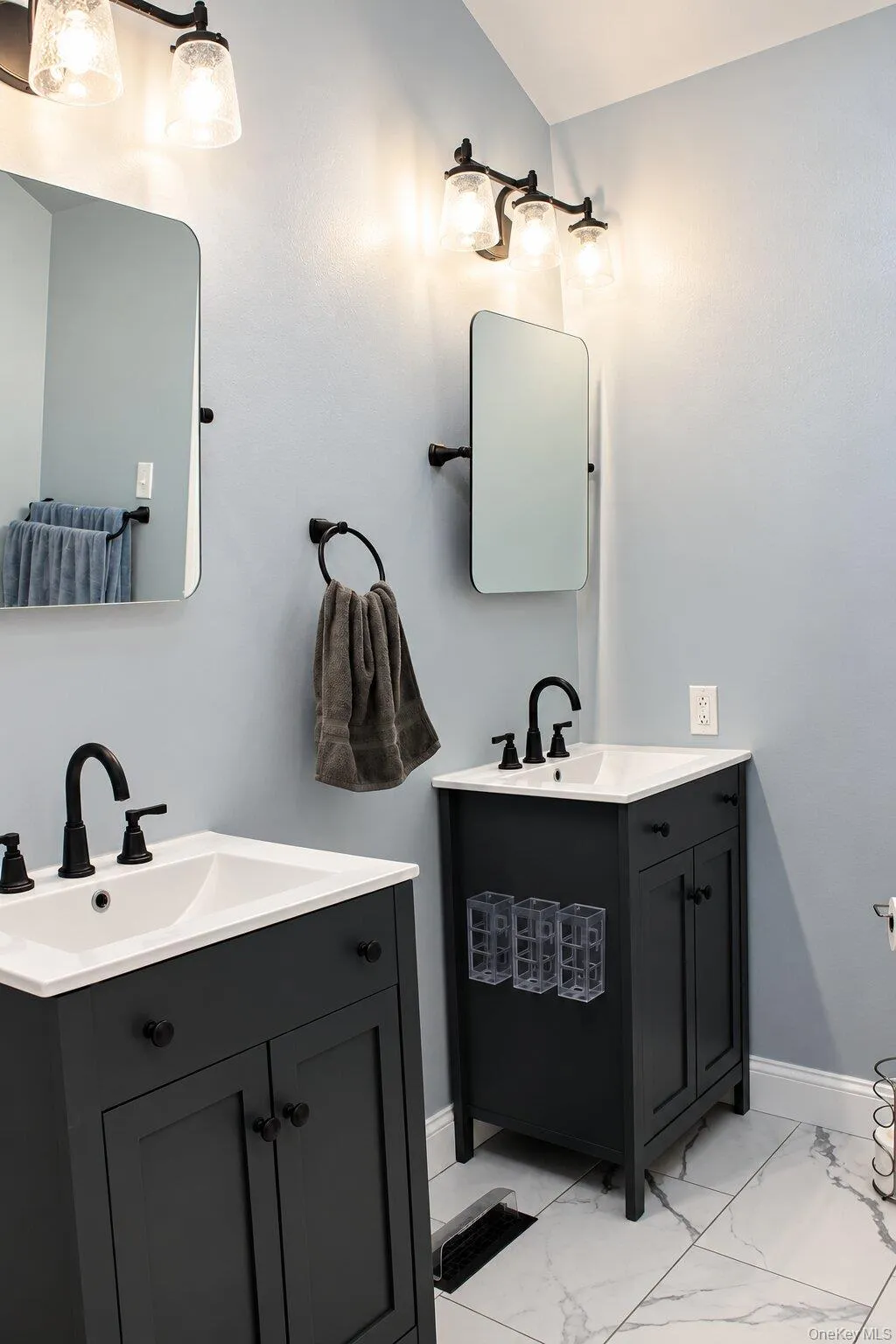 Master bathroom Master bathroom