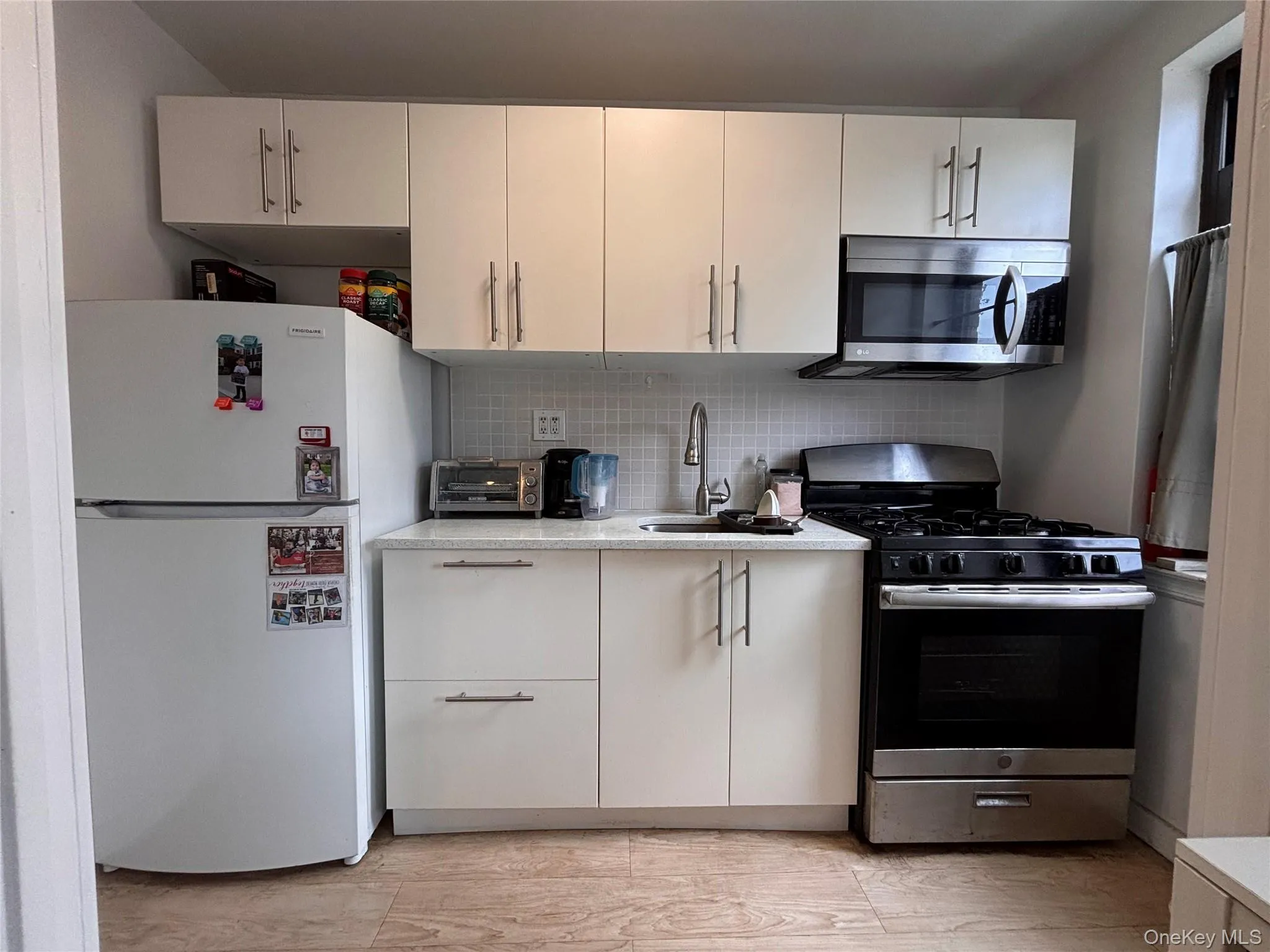 215-37 48th Ave, New York, NY, 2 Rooms Rooms,1 BathroomBathrooms,Residential,For Rent,48th Ave,0,1053080 215-37 48th Ave, New York, NY, 2 Rooms Rooms,1 BathroomBathrooms,Residential,For Rent,48th Ave,0,1053080