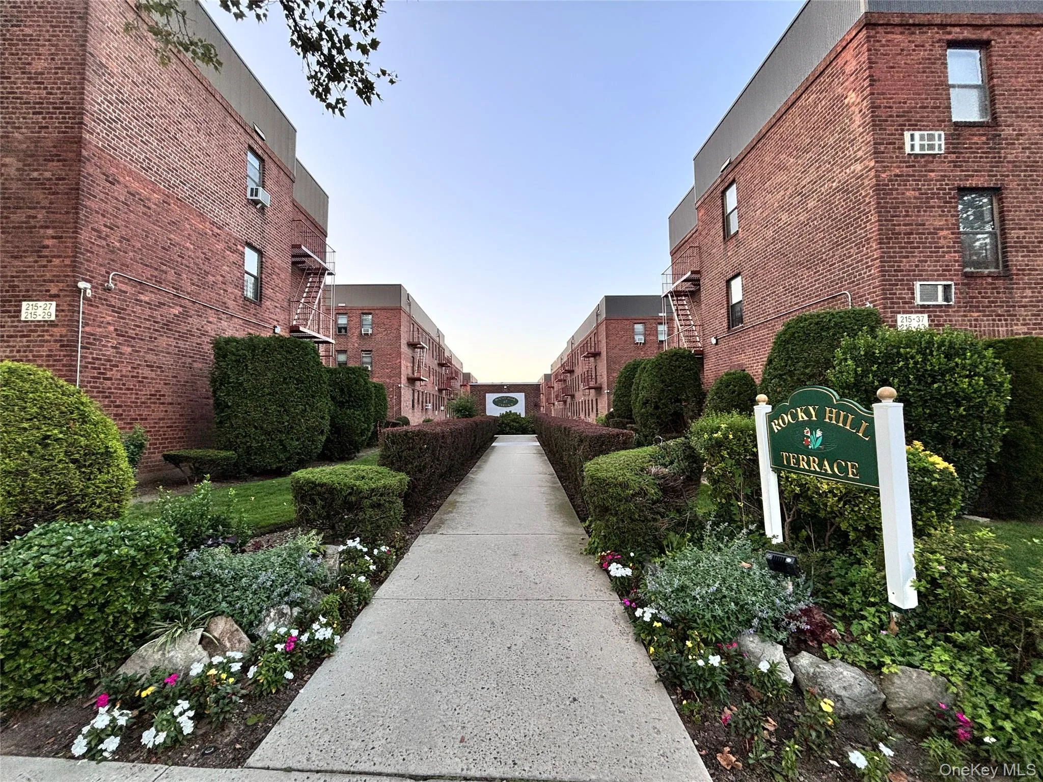 215-37 48th Ave, New York, NY, 2 Rooms Rooms,1 BathroomBathrooms,Residential,For Rent,48th Ave,0,1053080 215-37 48th Ave, New York, NY, 2 Rooms Rooms,1 BathroomBathrooms,Residential,For Rent,48th Ave,0,1053080