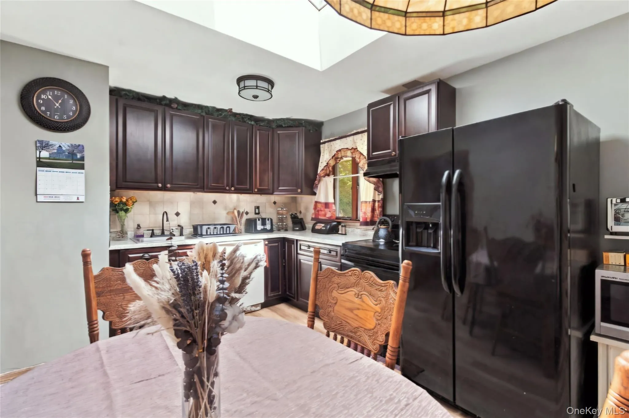 1024 Howells Road, Islip, NY, 2 Bedrooms Bedrooms, 7 Rooms Rooms,1 BathroomBathrooms,Residential,For Rent,Howells,0,1053085 1024 Howells Road, Islip, NY, 2 Bedrooms Bedrooms, 7 Rooms Rooms,1 BathroomBathrooms,Residential,For Rent,Howells,0,1053085