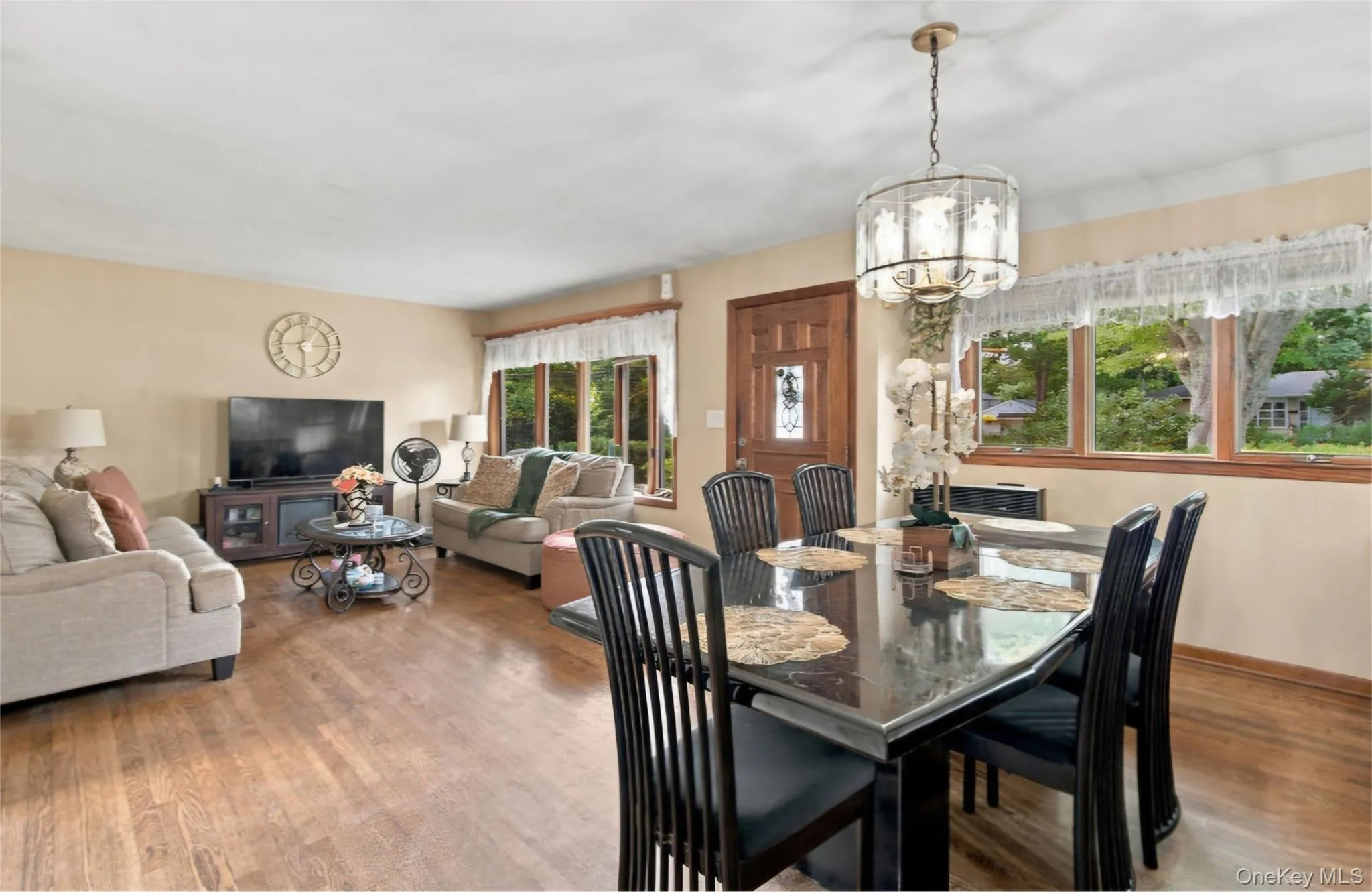 1024 Howells Road, Islip, NY, 2 Bedrooms Bedrooms, 7 Rooms Rooms,1 BathroomBathrooms,Residential,For Rent,Howells,0,1053085 1024 Howells Road, Islip, NY, 2 Bedrooms Bedrooms, 7 Rooms Rooms,1 BathroomBathrooms,Residential,For Rent,Howells,0,1053085