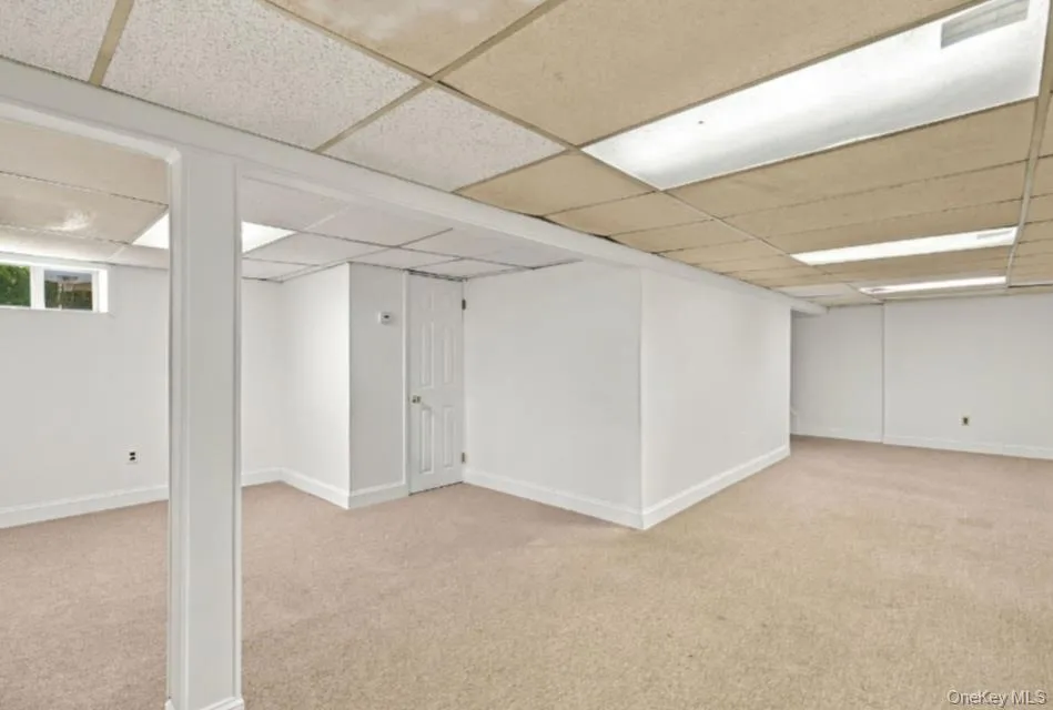 1024 Howells Road, Islip, NY, 2 Bedrooms Bedrooms, 7 Rooms Rooms,1 BathroomBathrooms,Residential,For Rent,Howells,0,1053085 1024 Howells Road, Islip, NY, 2 Bedrooms Bedrooms, 7 Rooms Rooms,1 BathroomBathrooms,Residential,For Rent,Howells,0,1053085
