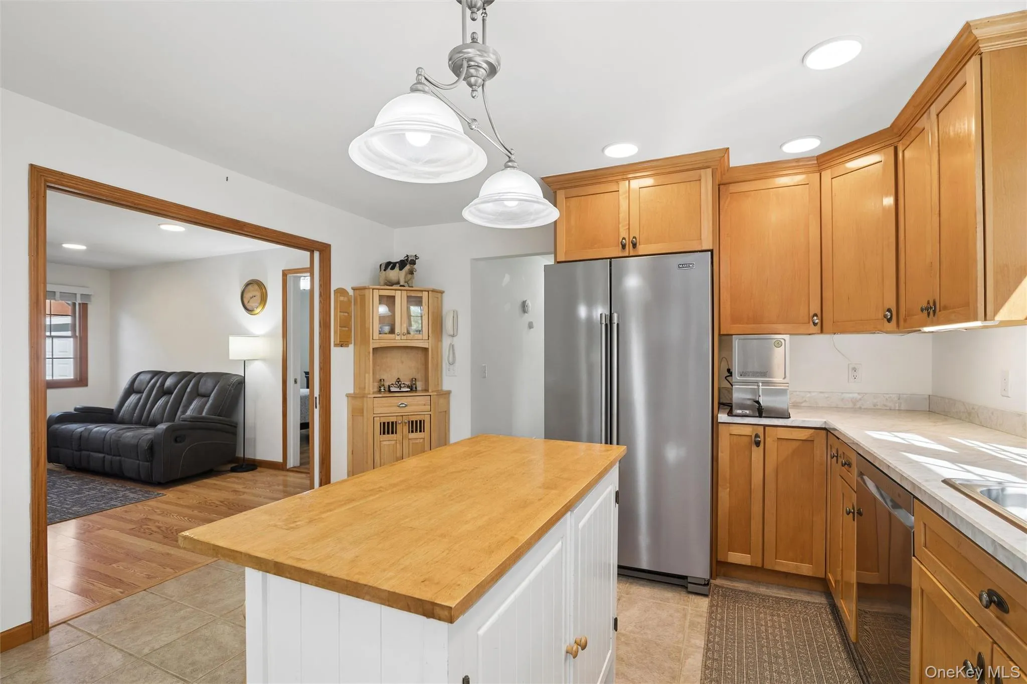 75 Champlin Avenue, Brookhaven, NY, 3 Bedrooms Bedrooms, 6 Rooms Rooms,1 BathroomBathrooms,Residential,For Rent,Champlin,0,1053093 75 Champlin Avenue, Brookhaven, NY, 3 Bedrooms Bedrooms, 6 Rooms Rooms,1 BathroomBathrooms,Residential,For Rent,Champlin,0,1053093