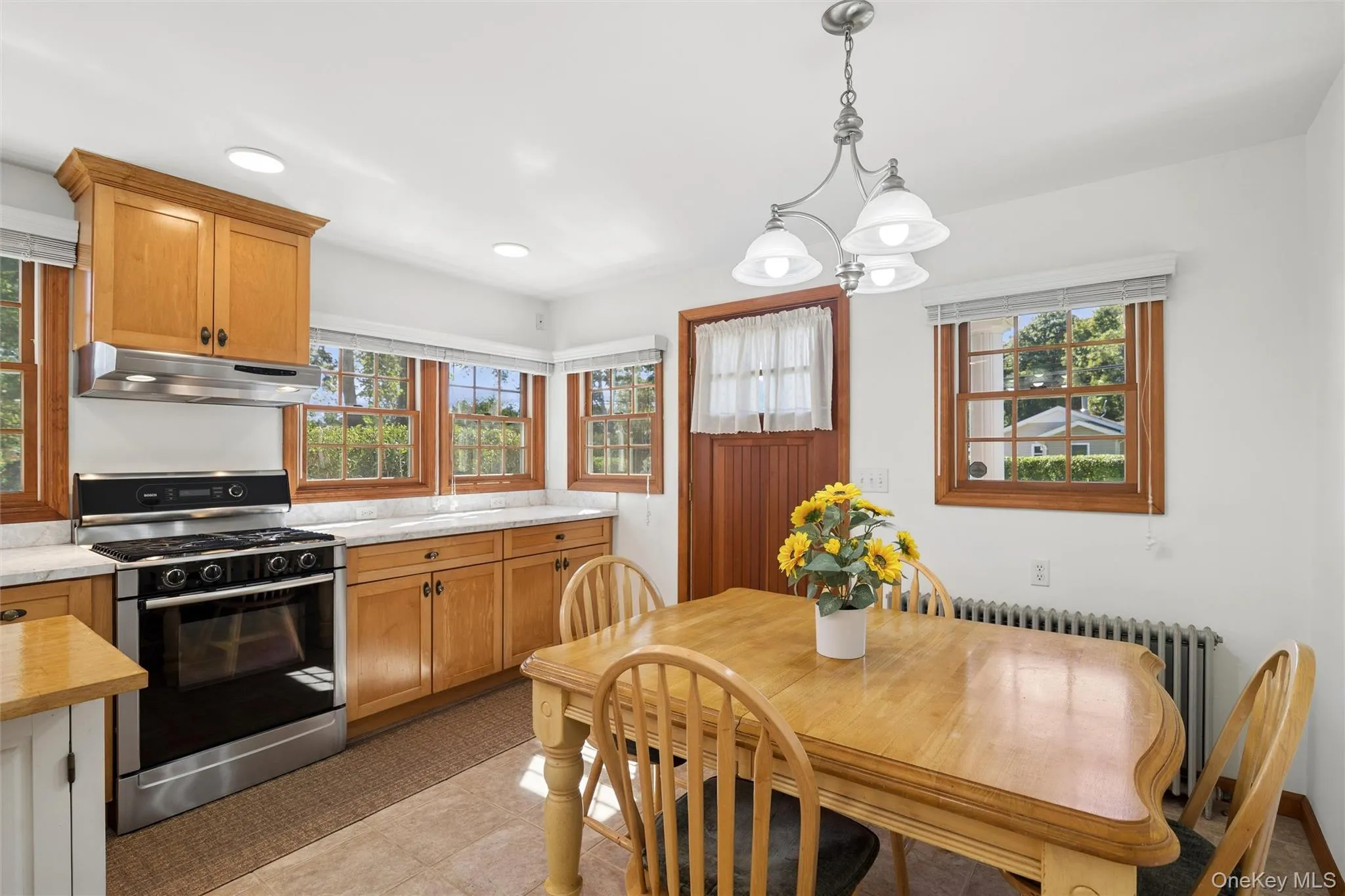 75 Champlin Avenue, Brookhaven, NY, 3 Bedrooms Bedrooms, 6 Rooms Rooms,1 BathroomBathrooms,Residential,For Rent,Champlin,0,1053093 75 Champlin Avenue, Brookhaven, NY, 3 Bedrooms Bedrooms, 6 Rooms Rooms,1 BathroomBathrooms,Residential,For Rent,Champlin,0,1053093