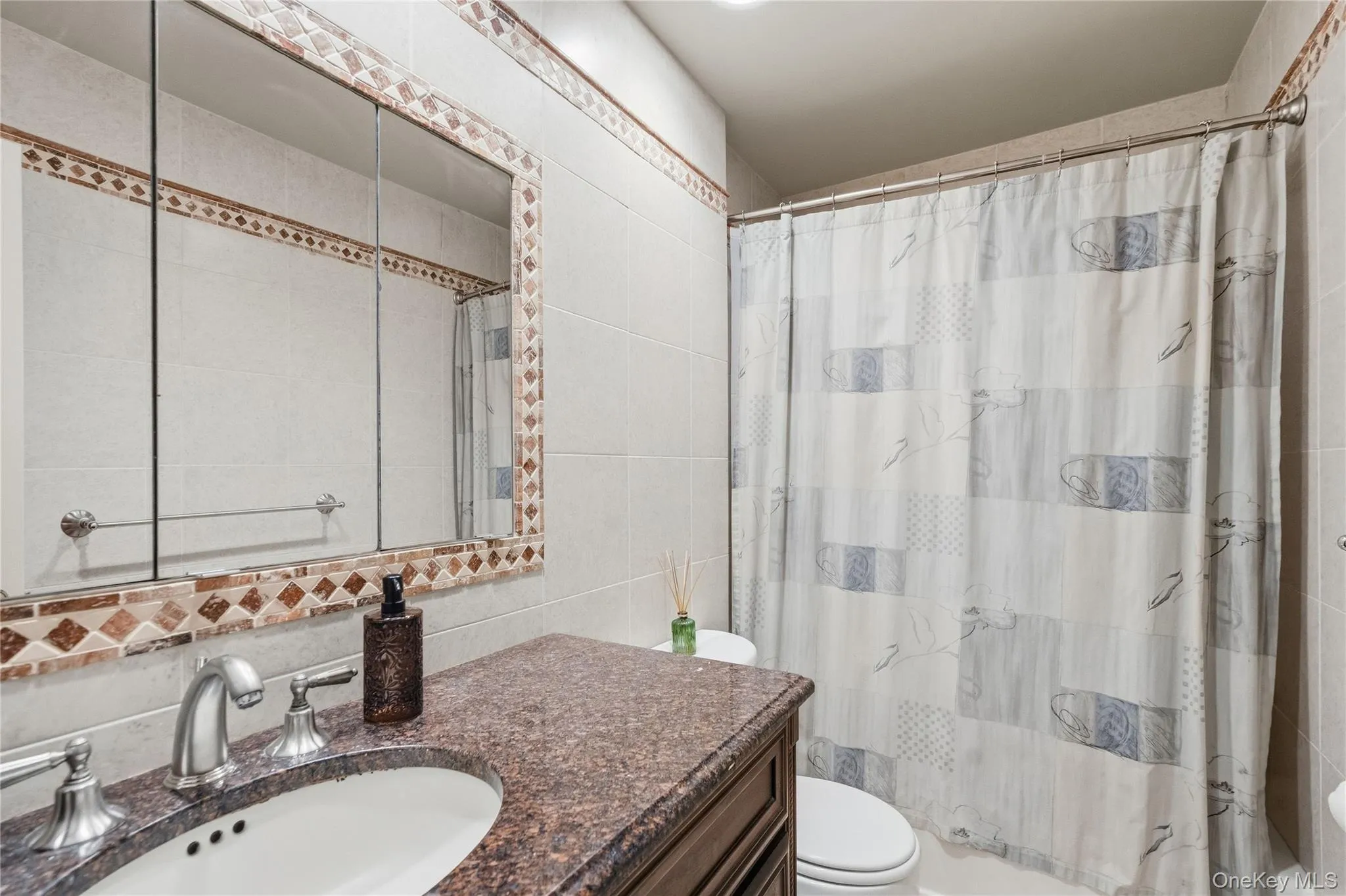 15 Elmwood Lane, Oyster Bay, NY, 3 Bedrooms Bedrooms, 7 Rooms Rooms,2 BathroomsBathrooms,Residential,For Rent,Elmwood,0,1053095 15 Elmwood Lane, Oyster Bay, NY, 3 Bedrooms Bedrooms, 7 Rooms Rooms,2 BathroomsBathrooms,Residential,For Rent,Elmwood,0,1053095