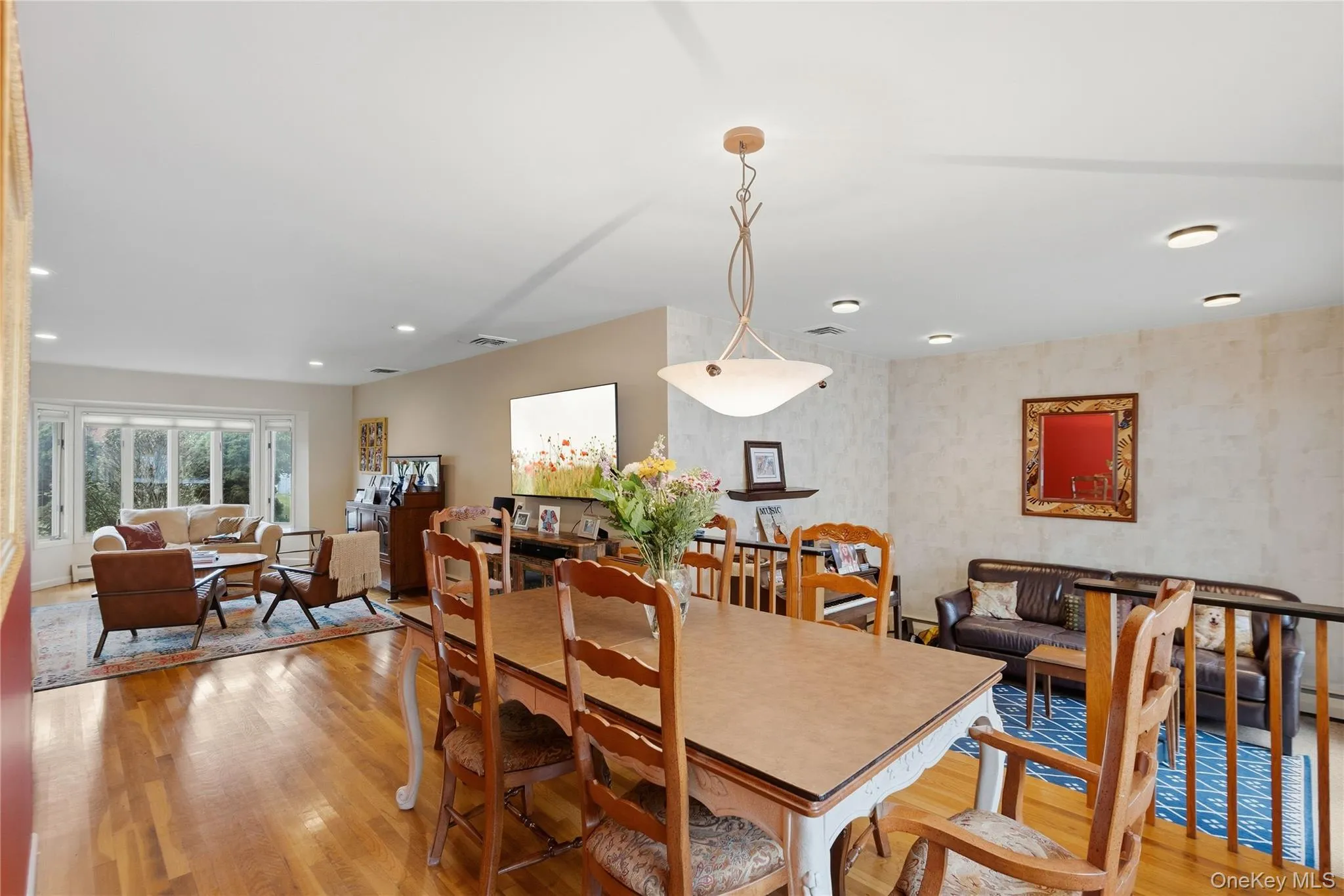 15 Elmwood Lane, Oyster Bay, NY, 3 Bedrooms Bedrooms, 7 Rooms Rooms,2 BathroomsBathrooms,Residential,For Rent,Elmwood,0,1053095 15 Elmwood Lane, Oyster Bay, NY, 3 Bedrooms Bedrooms, 7 Rooms Rooms,2 BathroomsBathrooms,Residential,For Rent,Elmwood,0,1053095
