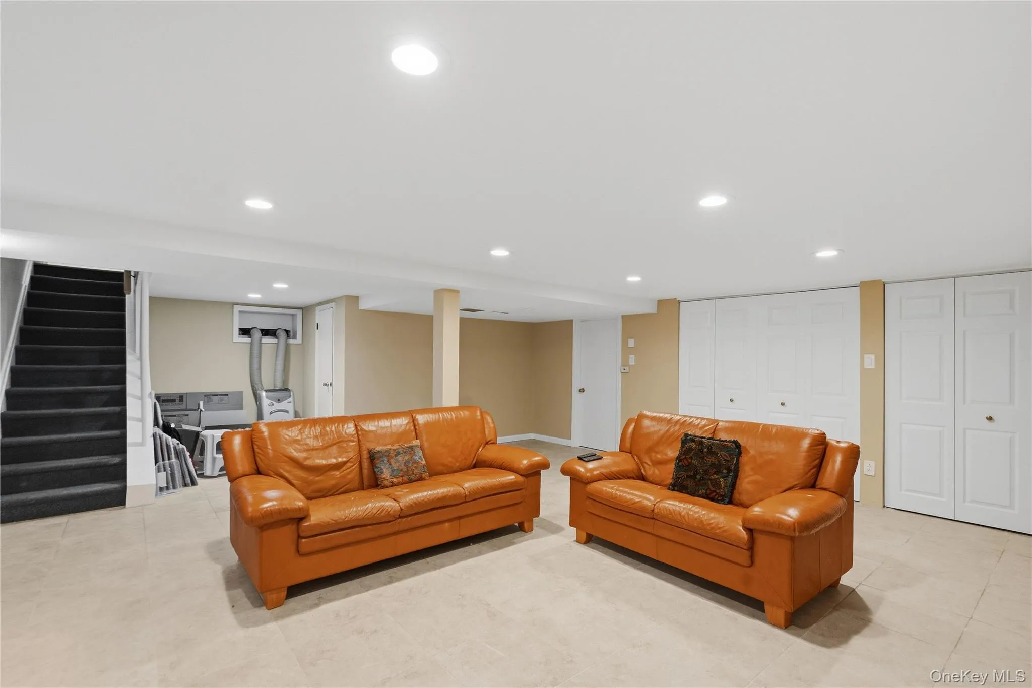 15 Elmwood Lane, Oyster Bay, NY, 3 Bedrooms Bedrooms, 7 Rooms Rooms,2 BathroomsBathrooms,Residential,For Rent,Elmwood,0,1053095 15 Elmwood Lane, Oyster Bay, NY, 3 Bedrooms Bedrooms, 7 Rooms Rooms,2 BathroomsBathrooms,Residential,For Rent,Elmwood,0,1053095