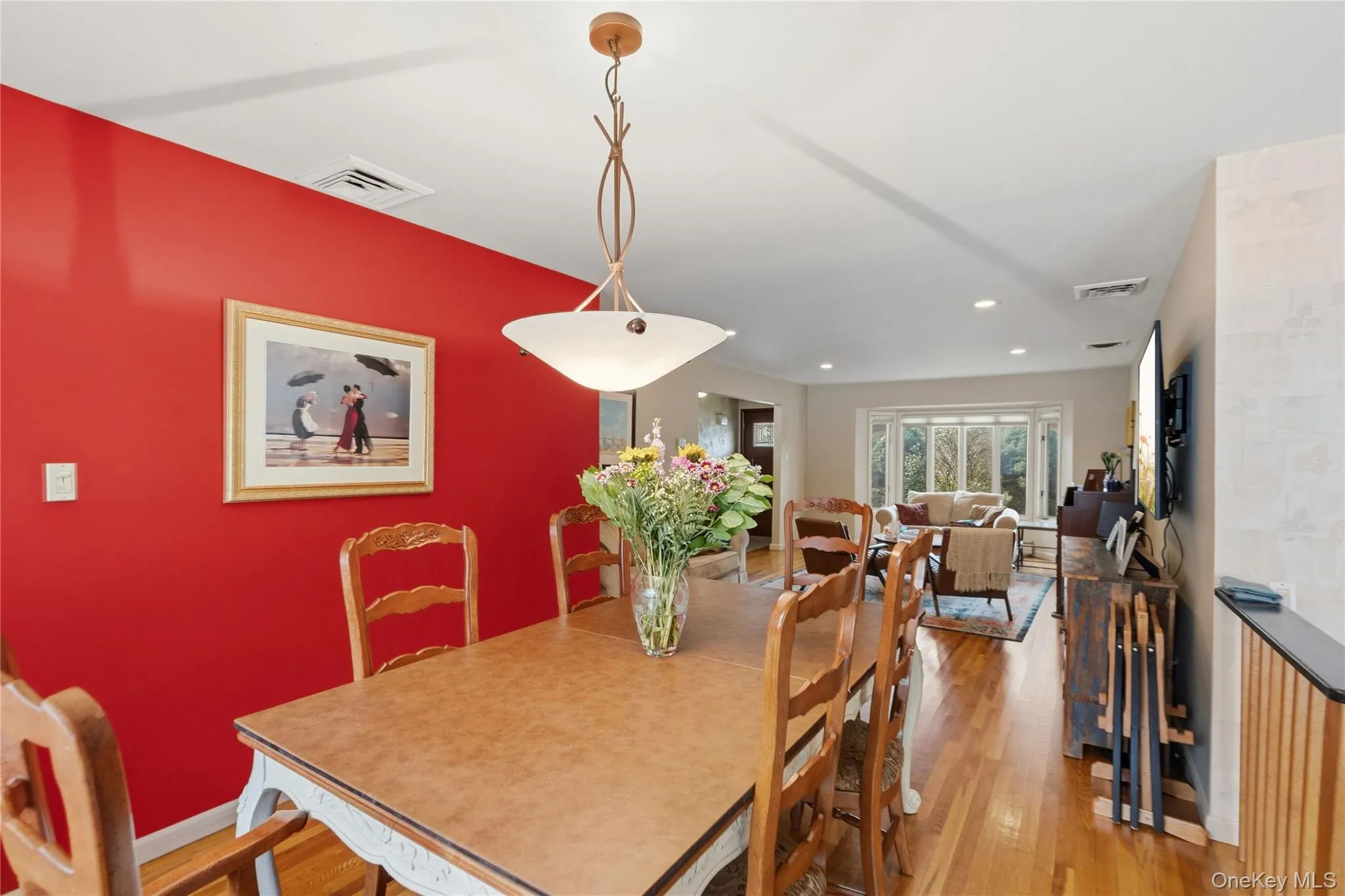 15 Elmwood Lane, Oyster Bay, NY, 3 Bedrooms Bedrooms, 7 Rooms Rooms,2 BathroomsBathrooms,Residential,For Rent,Elmwood,0,1053095 15 Elmwood Lane, Oyster Bay, NY, 3 Bedrooms Bedrooms, 7 Rooms Rooms,2 BathroomsBathrooms,Residential,For Rent,Elmwood,0,1053095