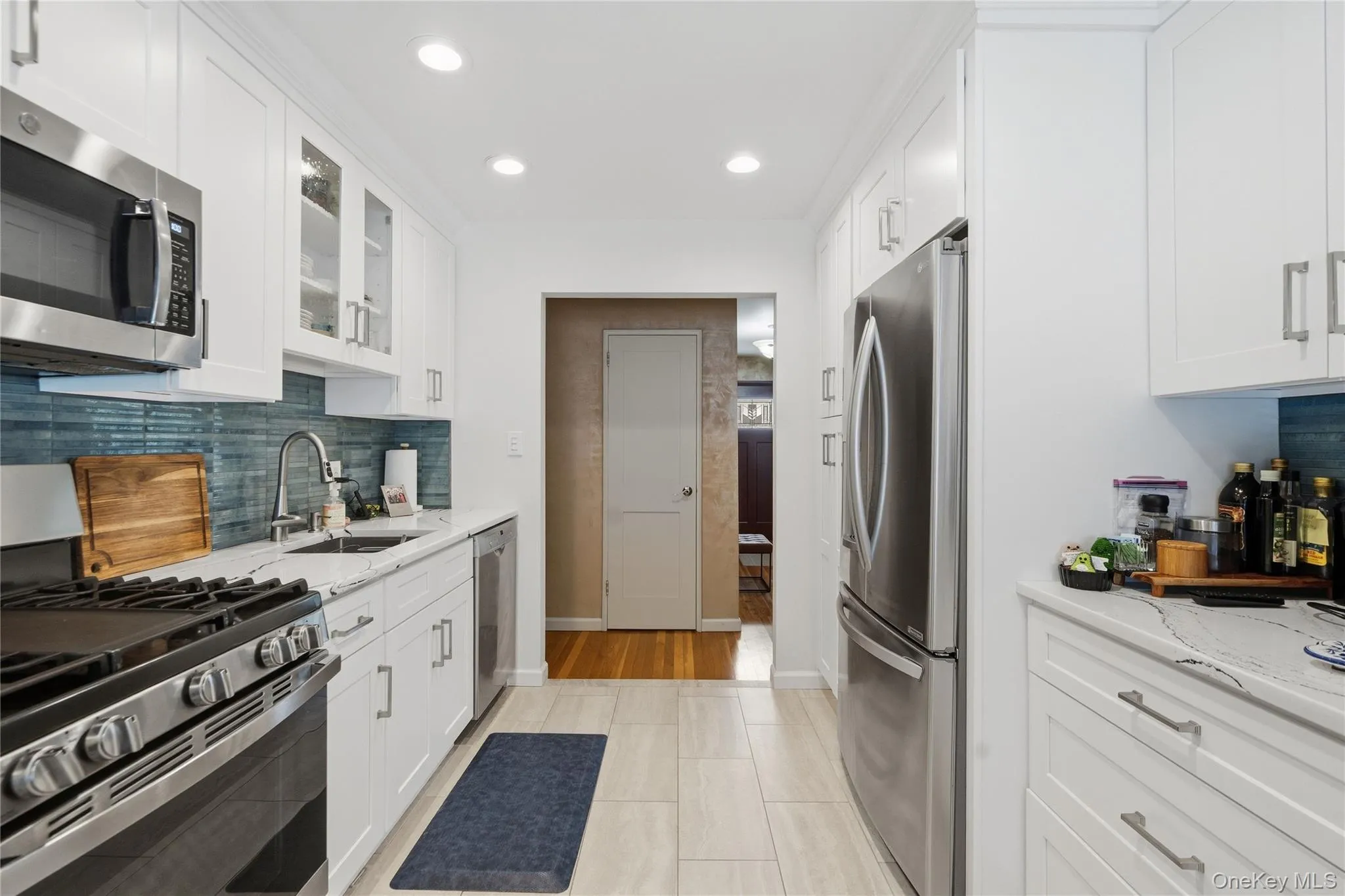15 Elmwood Lane, Oyster Bay, NY, 3 Bedrooms Bedrooms, 7 Rooms Rooms,2 BathroomsBathrooms,Residential,For Rent,Elmwood,0,1053095 15 Elmwood Lane, Oyster Bay, NY, 3 Bedrooms Bedrooms, 7 Rooms Rooms,2 BathroomsBathrooms,Residential,For Rent,Elmwood,0,1053095