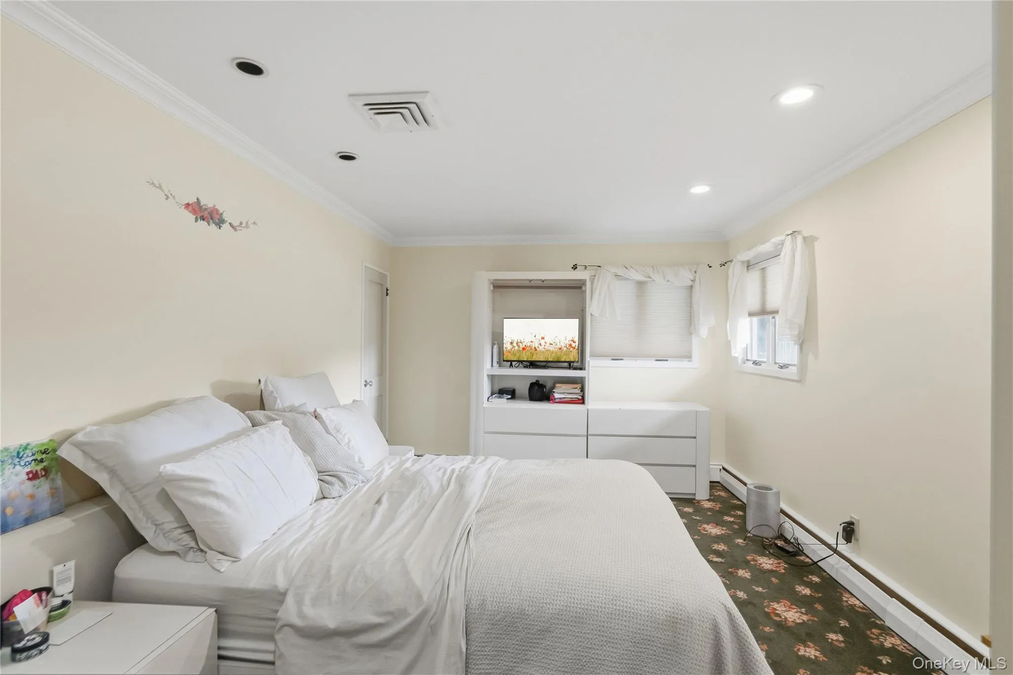 15 Elmwood Lane, Oyster Bay, NY, 3 Bedrooms Bedrooms, 7 Rooms Rooms,2 BathroomsBathrooms,Residential,For Rent,Elmwood,0,1053095 15 Elmwood Lane, Oyster Bay, NY, 3 Bedrooms Bedrooms, 7 Rooms Rooms,2 BathroomsBathrooms,Residential,For Rent,Elmwood,0,1053095