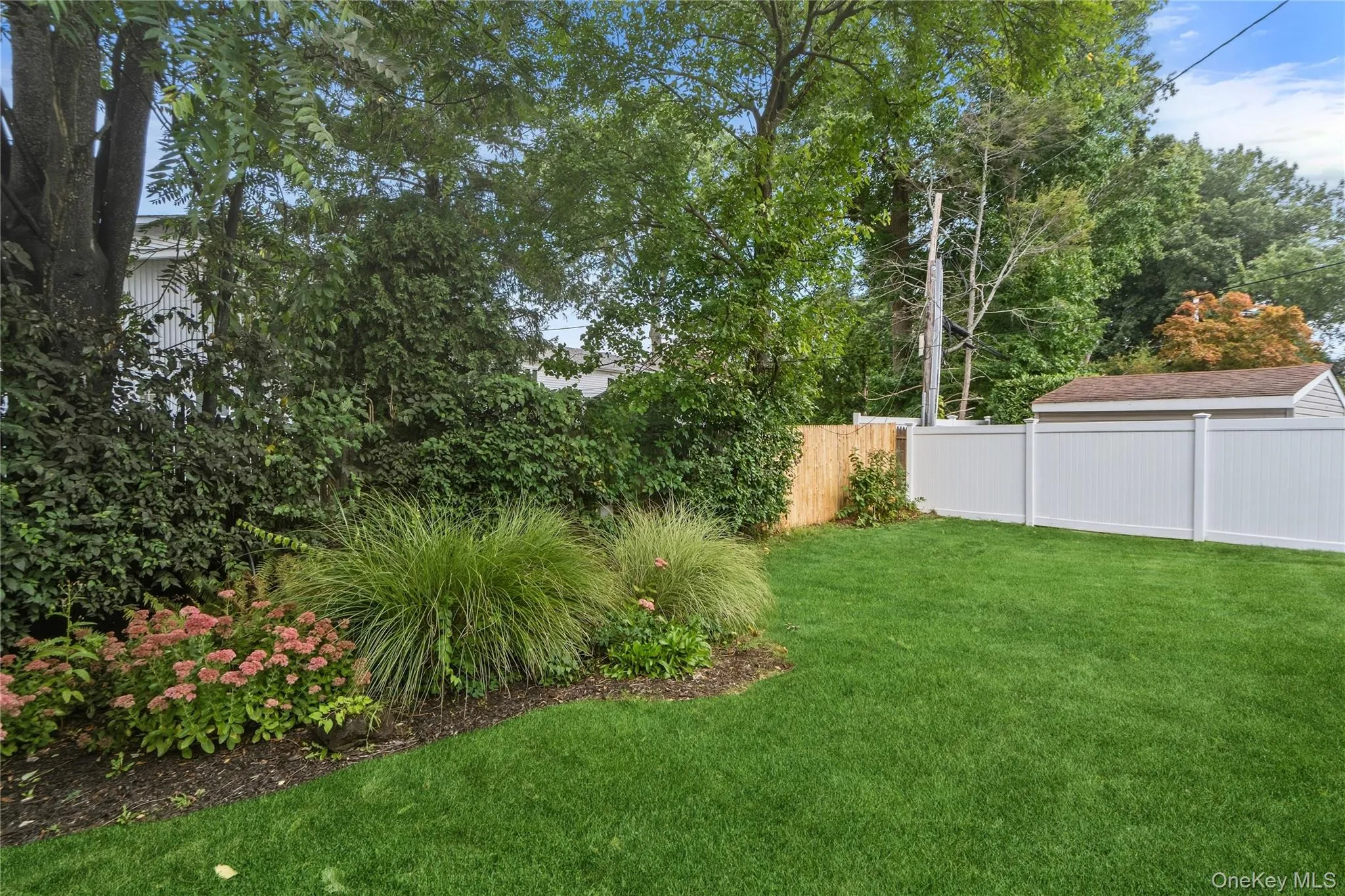 15 Elmwood Lane, Oyster Bay, NY, 3 Bedrooms Bedrooms, 7 Rooms Rooms,2 BathroomsBathrooms,Residential,For Rent,Elmwood,0,1053095 15 Elmwood Lane, Oyster Bay, NY, 3 Bedrooms Bedrooms, 7 Rooms Rooms,2 BathroomsBathrooms,Residential,For Rent,Elmwood,0,1053095