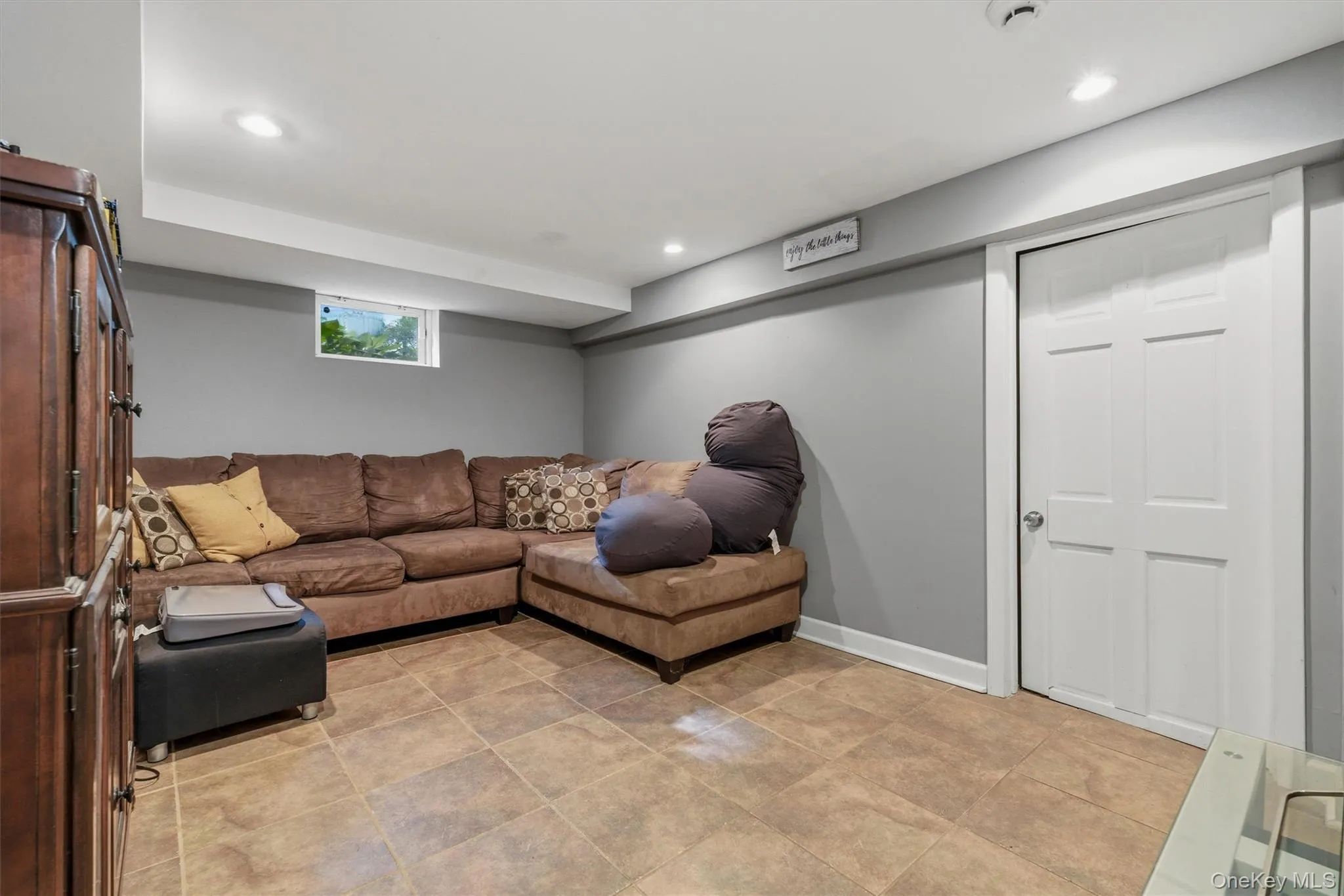 202 Harvard Drive, Greenburgh, NY, 3 Bedrooms Bedrooms, 6 Rooms Rooms,2 BathroomsBathrooms,Residential,For Rent,Harvard,0,1053099 202 Harvard Drive, Greenburgh, NY, 3 Bedrooms Bedrooms, 6 Rooms Rooms,2 BathroomsBathrooms,Residential,For Rent,Harvard,0,1053099
