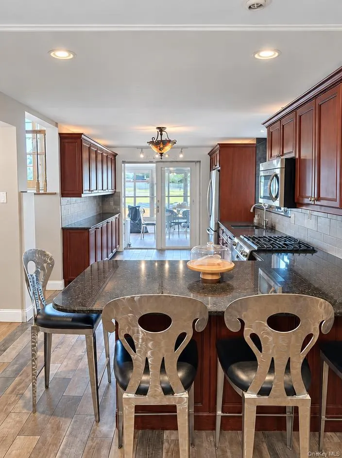 162-18 96th Street, New York, NY, 4 Bedrooms Bedrooms, 12 Rooms Rooms,2 BathroomsBathrooms,Residential,For Rent,96th,0,1053108 162-18 96th Street, New York, NY, 4 Bedrooms Bedrooms, 12 Rooms Rooms,2 BathroomsBathrooms,Residential,For Rent,96th,0,1053108