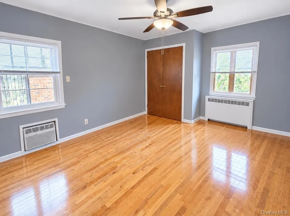 162-18 96th Street, New York, NY, 4 Bedrooms Bedrooms, 12 Rooms Rooms,2 BathroomsBathrooms,Residential,For Rent,96th,0,1053108 162-18 96th Street, New York, NY, 4 Bedrooms Bedrooms, 12 Rooms Rooms,2 BathroomsBathrooms,Residential,For Rent,96th,0,1053108