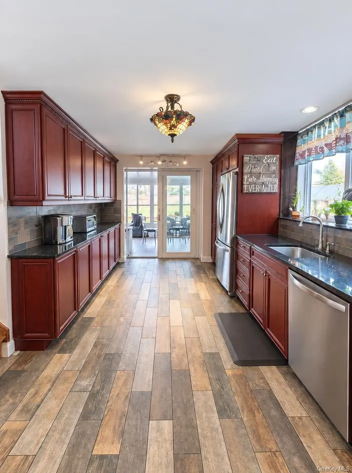 162-18 96th Street, New York, NY, 4 Bedrooms Bedrooms, 12 Rooms Rooms,2 BathroomsBathrooms,Residential,For Rent,96th,0,1053108 162-18 96th Street, New York, NY, 4 Bedrooms Bedrooms, 12 Rooms Rooms,2 BathroomsBathrooms,Residential,For Rent,96th,0,1053108