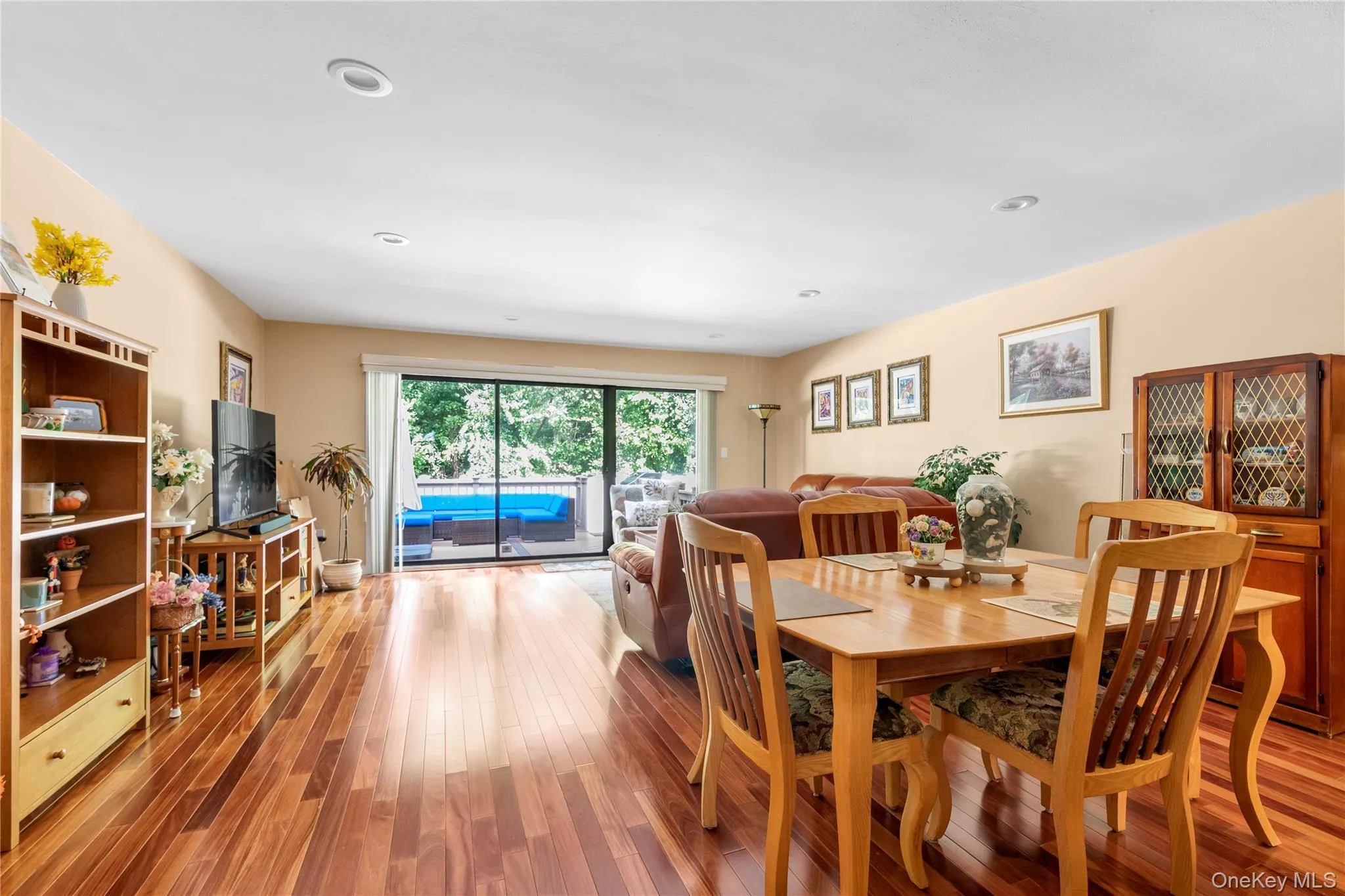 2189 Jerusalem Avenue, Hempstead, NY, 3 Bedrooms Bedrooms, 6 Rooms Rooms,2 BathroomsBathrooms,Residential,For Rent,Jerusalem,0,1053120 2189 Jerusalem Avenue, Hempstead, NY, 3 Bedrooms Bedrooms, 6 Rooms Rooms,2 BathroomsBathrooms,Residential,For Rent,Jerusalem,0,1053120