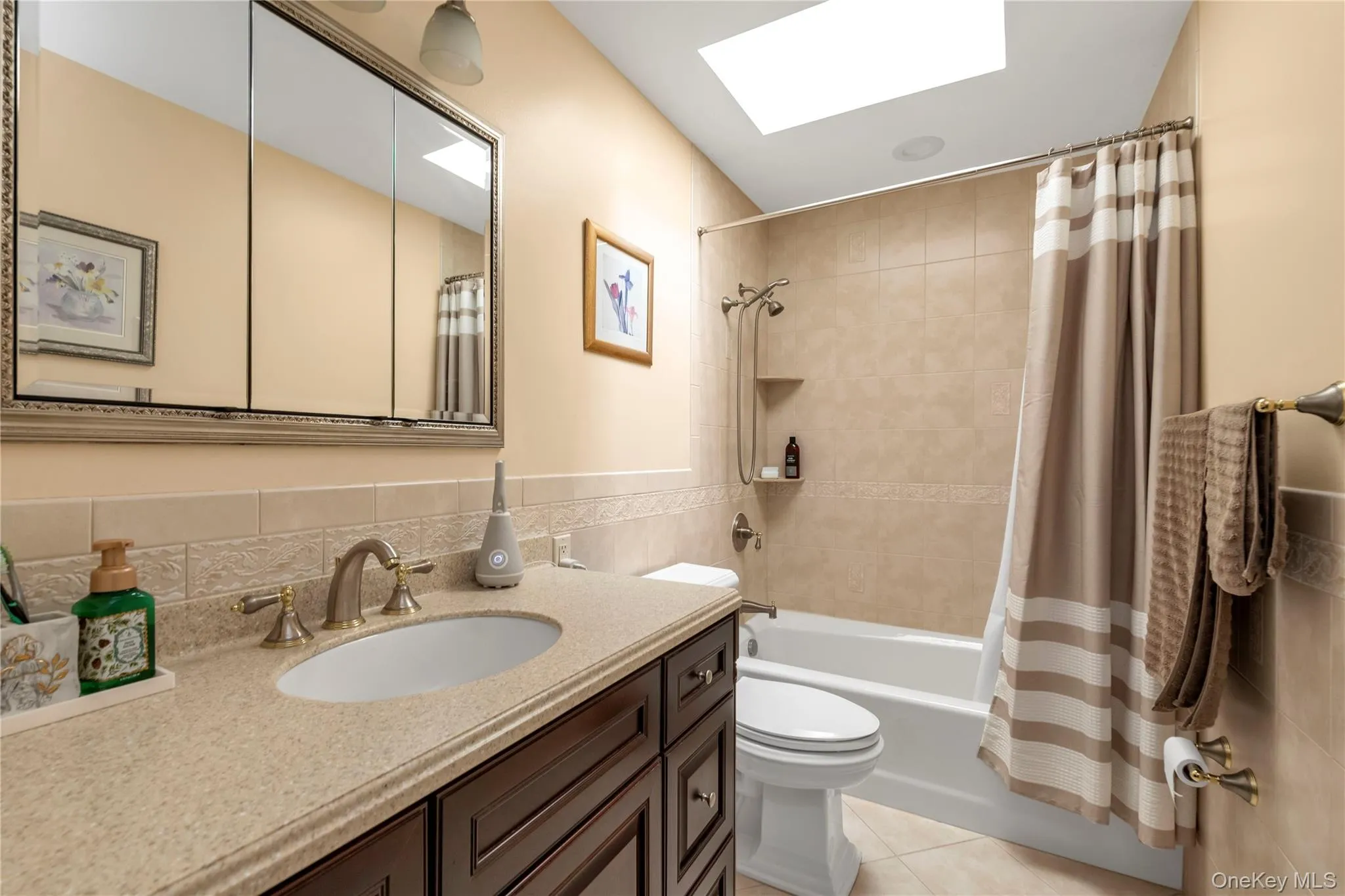 2189 Jerusalem Avenue, Hempstead, NY, 3 Bedrooms Bedrooms, 6 Rooms Rooms,2 BathroomsBathrooms,Residential,For Rent,Jerusalem,0,1053120 2189 Jerusalem Avenue, Hempstead, NY, 3 Bedrooms Bedrooms, 6 Rooms Rooms,2 BathroomsBathrooms,Residential,For Rent,Jerusalem,0,1053120
