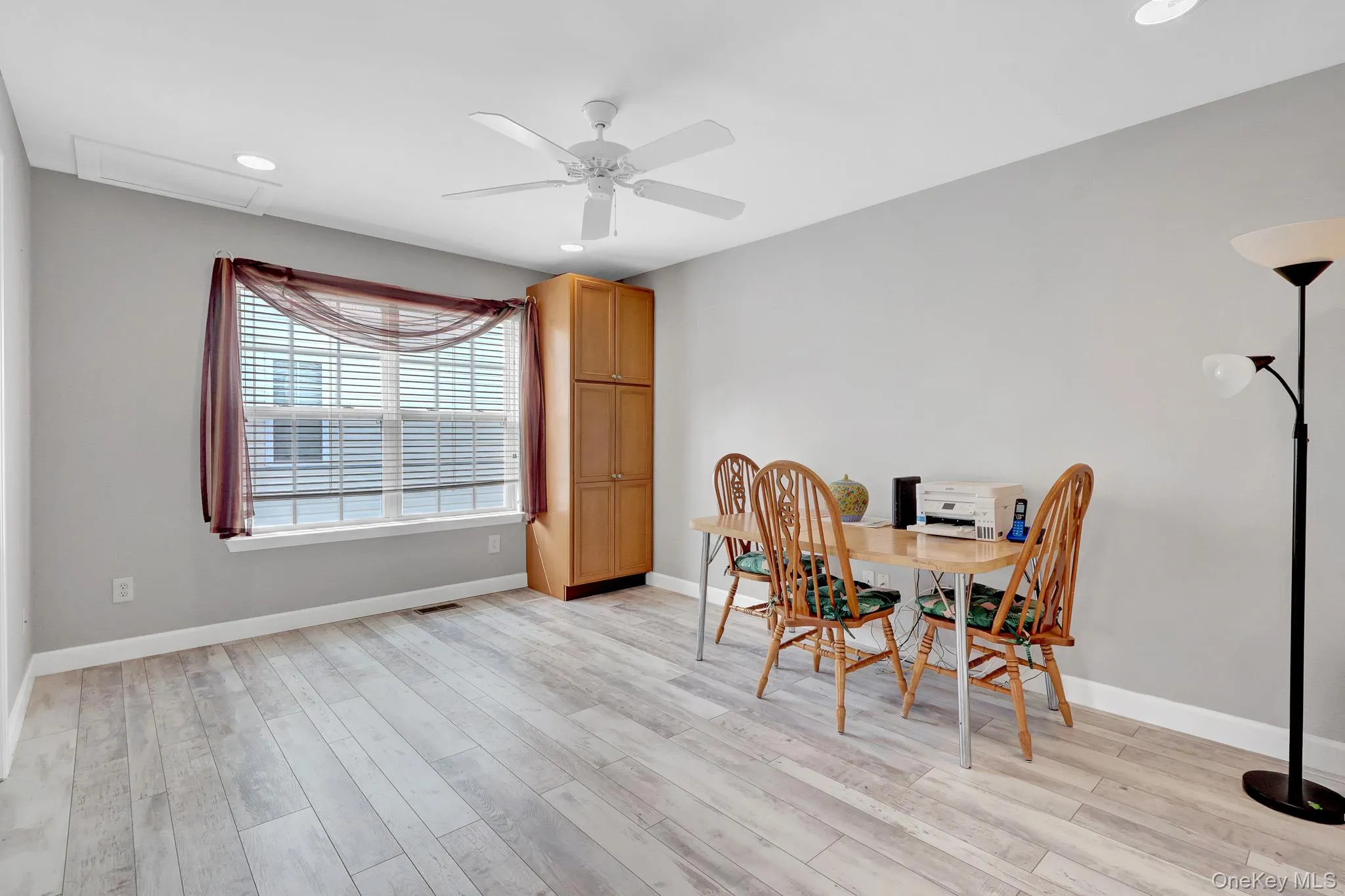 11 Tina Lane, Brookhaven, NY, 3 Bedrooms Bedrooms, 7 Rooms Rooms,3 BathroomsBathrooms,Residential,For Rent,Tina,0,1053130 11 Tina Lane, Brookhaven, NY, 3 Bedrooms Bedrooms, 7 Rooms Rooms,3 BathroomsBathrooms,Residential,For Rent,Tina,0,1053130