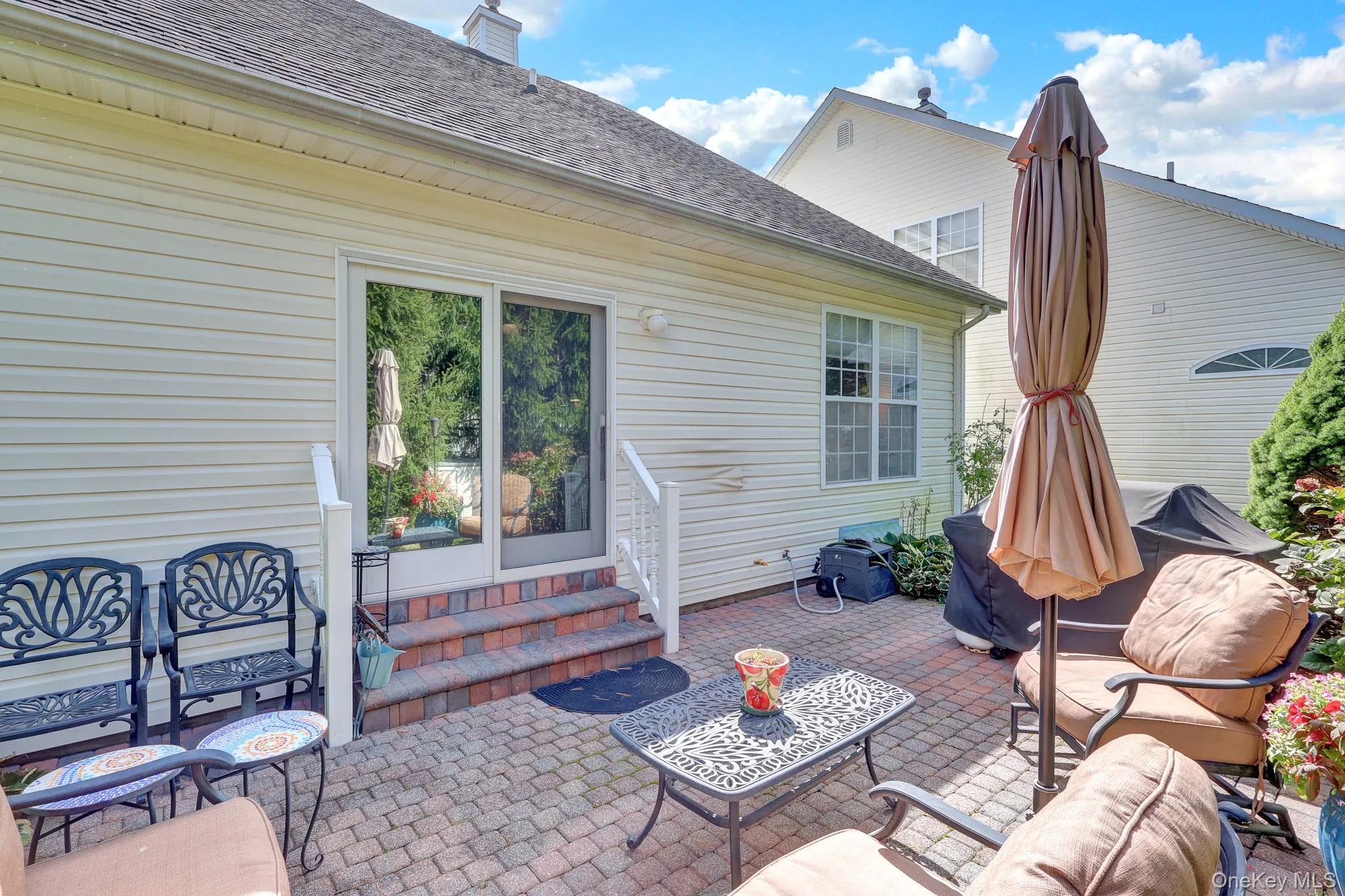 11 Tina Lane, Brookhaven, NY, 3 Bedrooms Bedrooms, 7 Rooms Rooms,3 BathroomsBathrooms,Residential,For Rent,Tina,0,1053130 11 Tina Lane, Brookhaven, NY, 3 Bedrooms Bedrooms, 7 Rooms Rooms,3 BathroomsBathrooms,Residential,For Rent,Tina,0,1053130