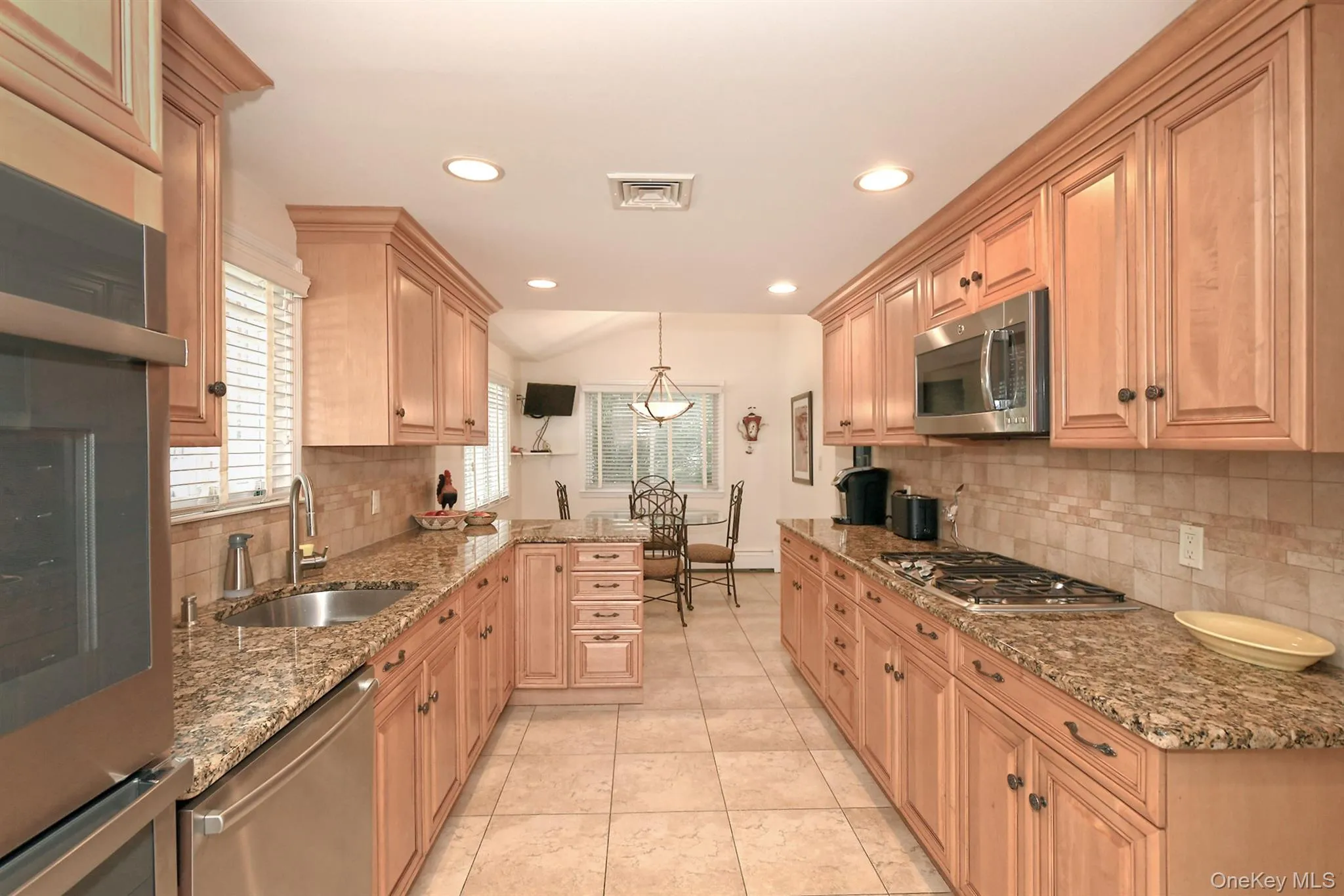 29 Abbot Road, Smithtown, NY, 4 Bedrooms Bedrooms, 8 Rooms Rooms,2 BathroomsBathrooms,Residential,For Rent,Abbot,0,1053132 29 Abbot Road, Smithtown, NY, 4 Bedrooms Bedrooms, 8 Rooms Rooms,2 BathroomsBathrooms,Residential,For Rent,Abbot,0,1053132