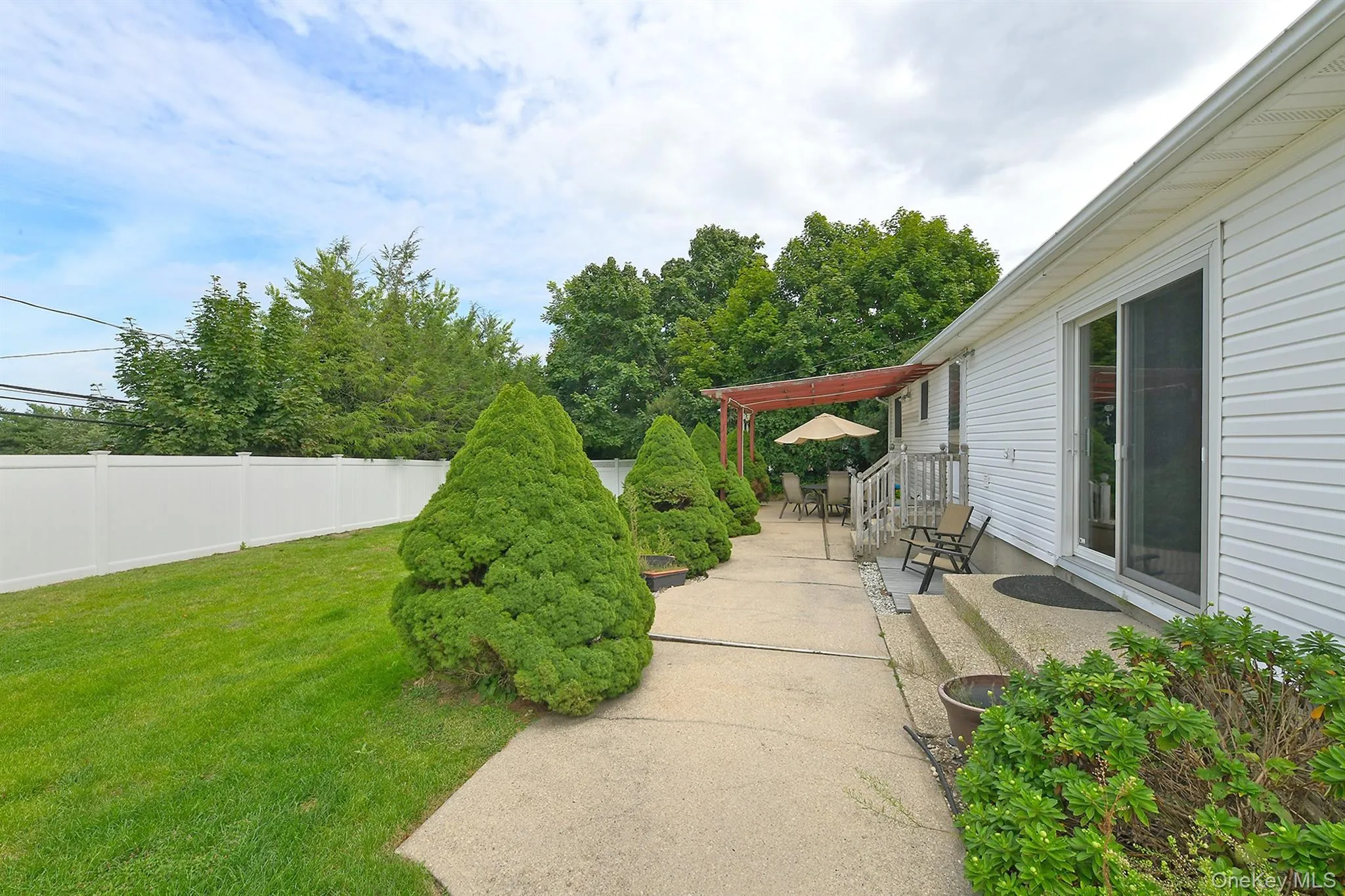 29 Abbot Road, Smithtown, NY, 4 Bedrooms Bedrooms, 8 Rooms Rooms,2 BathroomsBathrooms,Residential,For Rent,Abbot,0,1053132 29 Abbot Road, Smithtown, NY, 4 Bedrooms Bedrooms, 8 Rooms Rooms,2 BathroomsBathrooms,Residential,For Rent,Abbot,0,1053132