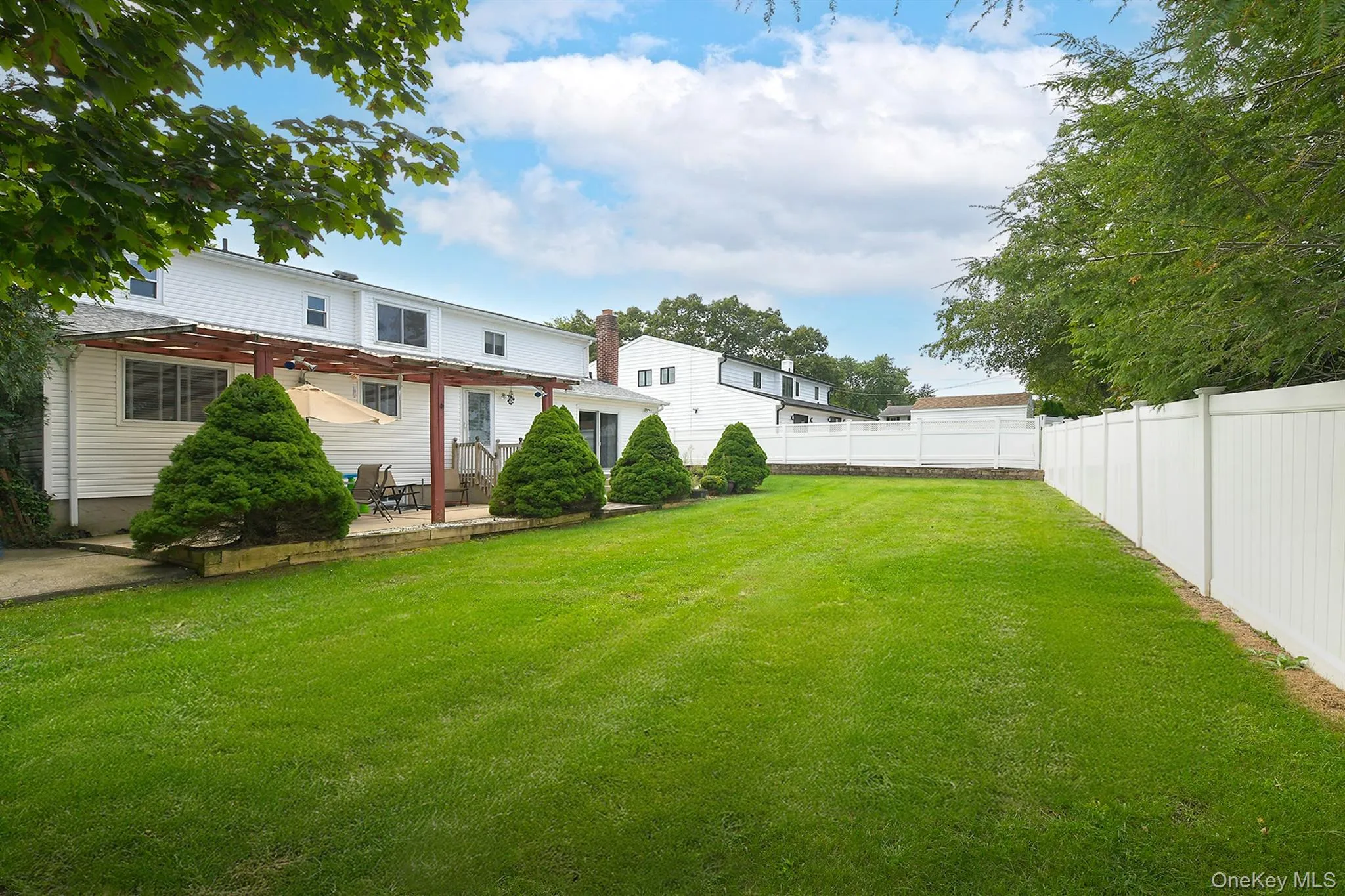 29 Abbot Road, Smithtown, NY, 4 Bedrooms Bedrooms, 8 Rooms Rooms,2 BathroomsBathrooms,Residential,For Rent,Abbot,0,1053132 29 Abbot Road, Smithtown, NY, 4 Bedrooms Bedrooms, 8 Rooms Rooms,2 BathroomsBathrooms,Residential,For Rent,Abbot,0,1053132