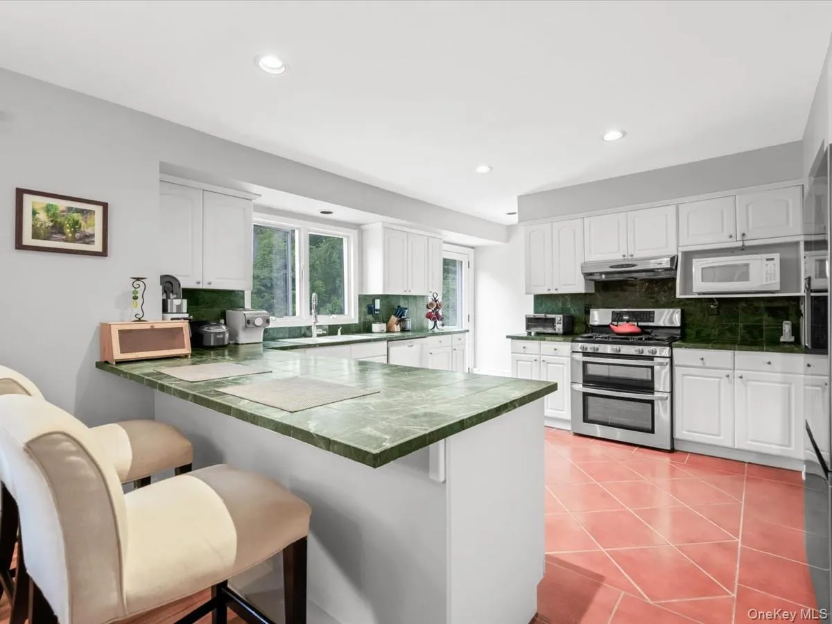 7 Sharon Avenue, Brookhaven, NY, 3 Bedrooms Bedrooms, 7 Rooms Rooms,2 BathroomsBathrooms,Residential,For Rent,Sharon,0,1053133 7 Sharon Avenue, Brookhaven, NY, 3 Bedrooms Bedrooms, 7 Rooms Rooms,2 BathroomsBathrooms,Residential,For Rent,Sharon,0,1053133