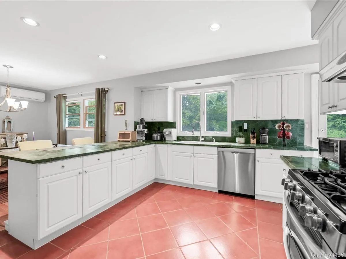7 Sharon Avenue, Brookhaven, NY, 3 Bedrooms Bedrooms, 7 Rooms Rooms,2 BathroomsBathrooms,Residential,For Rent,Sharon,0,1053133 7 Sharon Avenue, Brookhaven, NY, 3 Bedrooms Bedrooms, 7 Rooms Rooms,2 BathroomsBathrooms,Residential,For Rent,Sharon,0,1053133