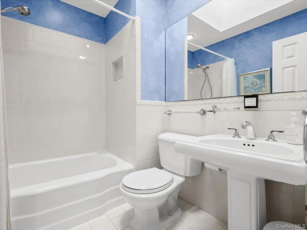 7 Sharon Avenue, Brookhaven, NY, 3 Bedrooms Bedrooms, 7 Rooms Rooms,2 BathroomsBathrooms,Residential,For Rent,Sharon,0,1053133 7 Sharon Avenue, Brookhaven, NY, 3 Bedrooms Bedrooms, 7 Rooms Rooms,2 BathroomsBathrooms,Residential,For Rent,Sharon,0,1053133