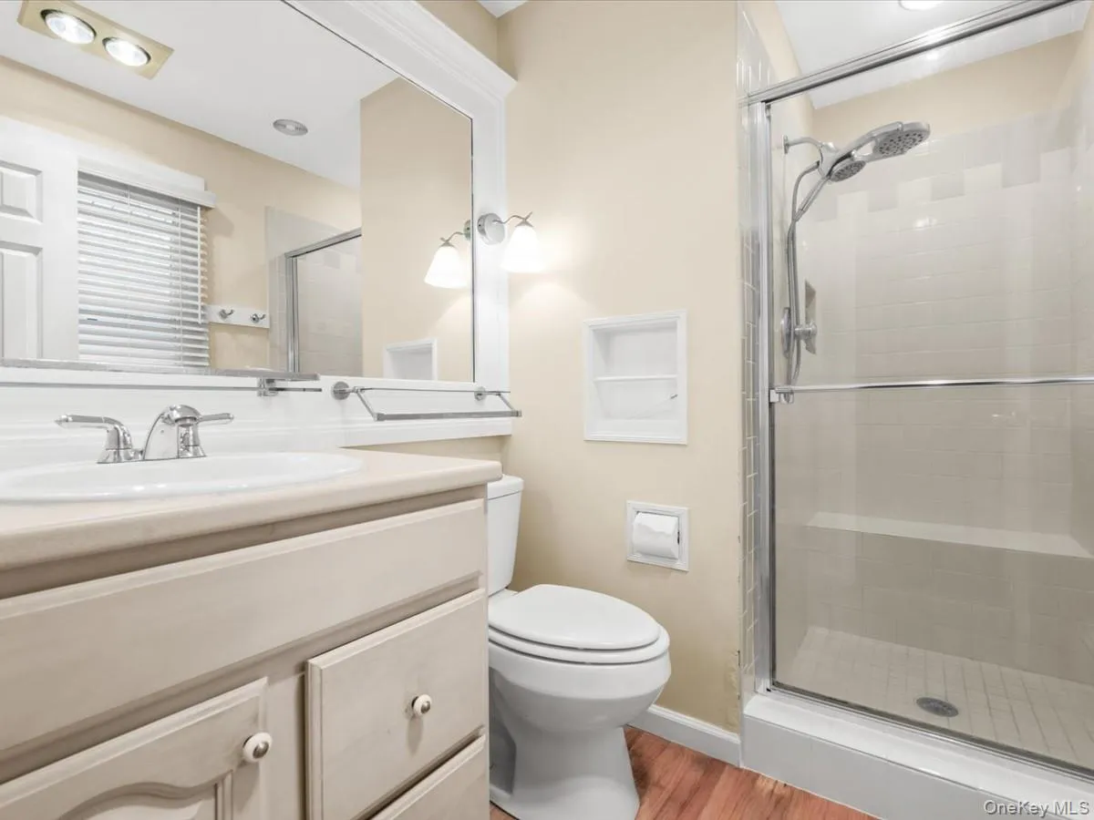 7 Sharon Avenue, Brookhaven, NY, 3 Bedrooms Bedrooms, 7 Rooms Rooms,2 BathroomsBathrooms,Residential,For Rent,Sharon,0,1053133 7 Sharon Avenue, Brookhaven, NY, 3 Bedrooms Bedrooms, 7 Rooms Rooms,2 BathroomsBathrooms,Residential,For Rent,Sharon,0,1053133