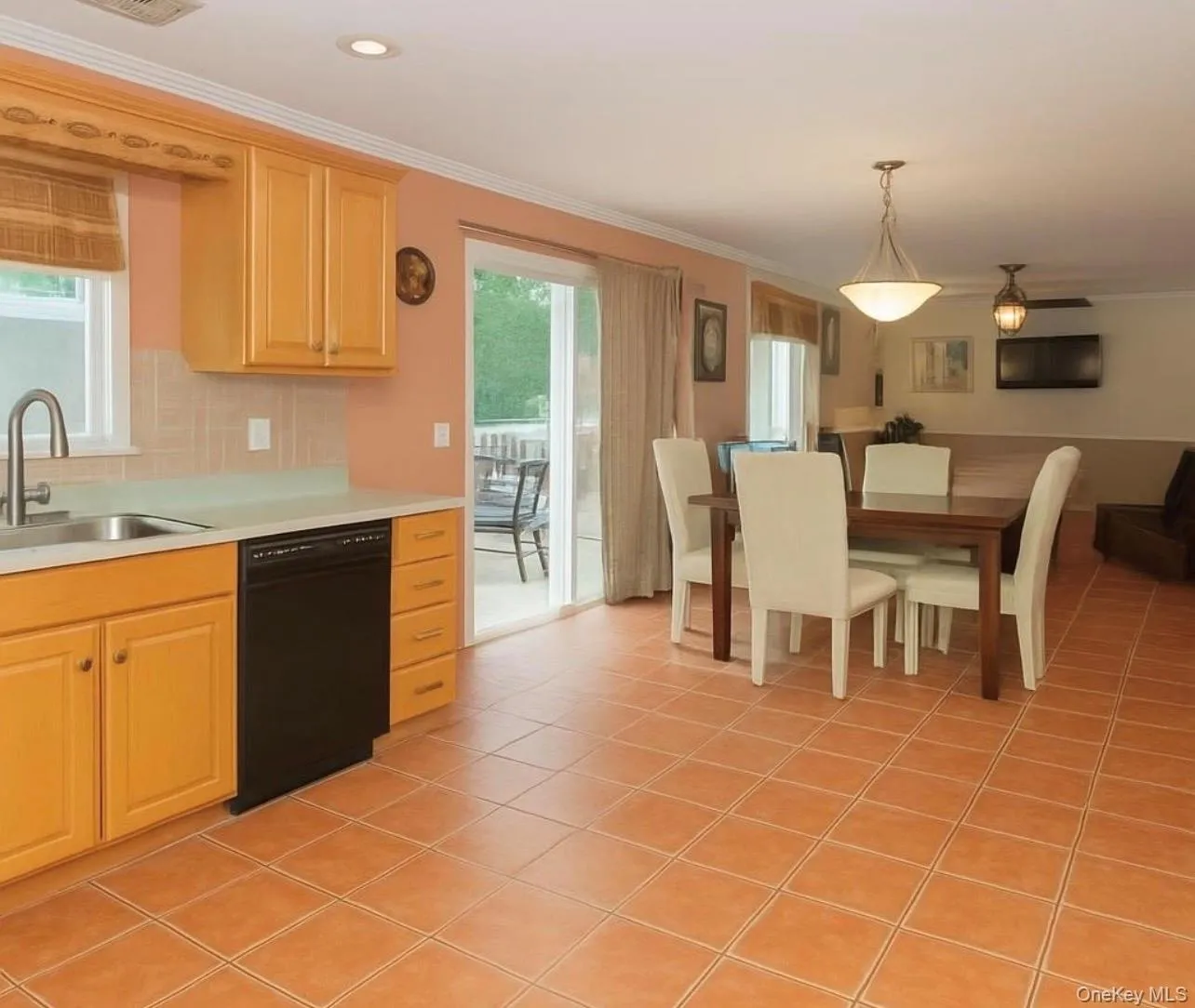 37 Howard Drive, Brookhaven, NY, 5 Bedrooms Bedrooms, 12 Rooms Rooms,3 BathroomsBathrooms,Residential,For Rent,Howard,0,1053135 37 Howard Drive, Brookhaven, NY, 5 Bedrooms Bedrooms, 12 Rooms Rooms,3 BathroomsBathrooms,Residential,For Rent,Howard,0,1053135
