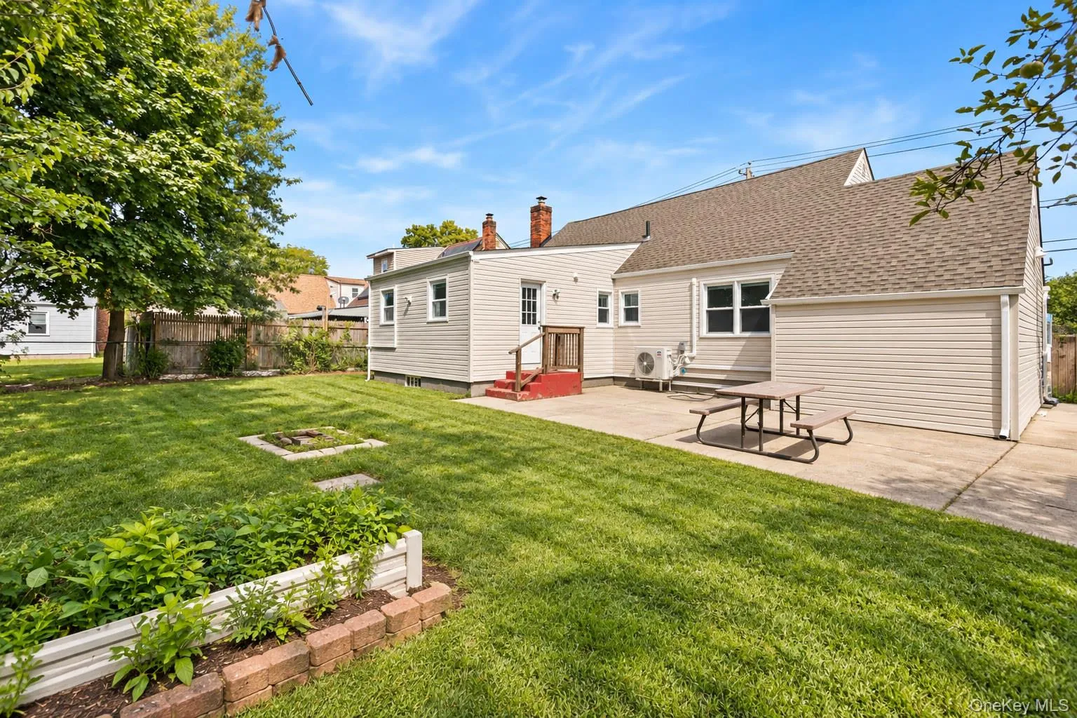 48 Milburn Avenue, Hempstead, NY, 4 Bedrooms Bedrooms, 11 Rooms Rooms,2 BathroomsBathrooms,Residential,For Rent,Milburn,0,1053136 48 Milburn Avenue, Hempstead, NY, 4 Bedrooms Bedrooms, 11 Rooms Rooms,2 BathroomsBathrooms,Residential,For Rent,Milburn,0,1053136