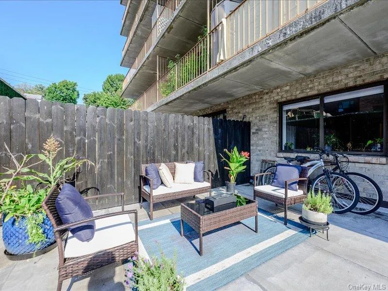 687 Bronx River Road, Yonkers, NY, 1 Bedroom Bedrooms, 3 Rooms Rooms,1 BathroomBathrooms,Residential,For Rent,Bronx River,0,1053139 687 Bronx River Road, Yonkers, NY, 1 Bedroom Bedrooms, 3 Rooms Rooms,1 BathroomBathrooms,Residential,For Rent,Bronx River,0,1053139