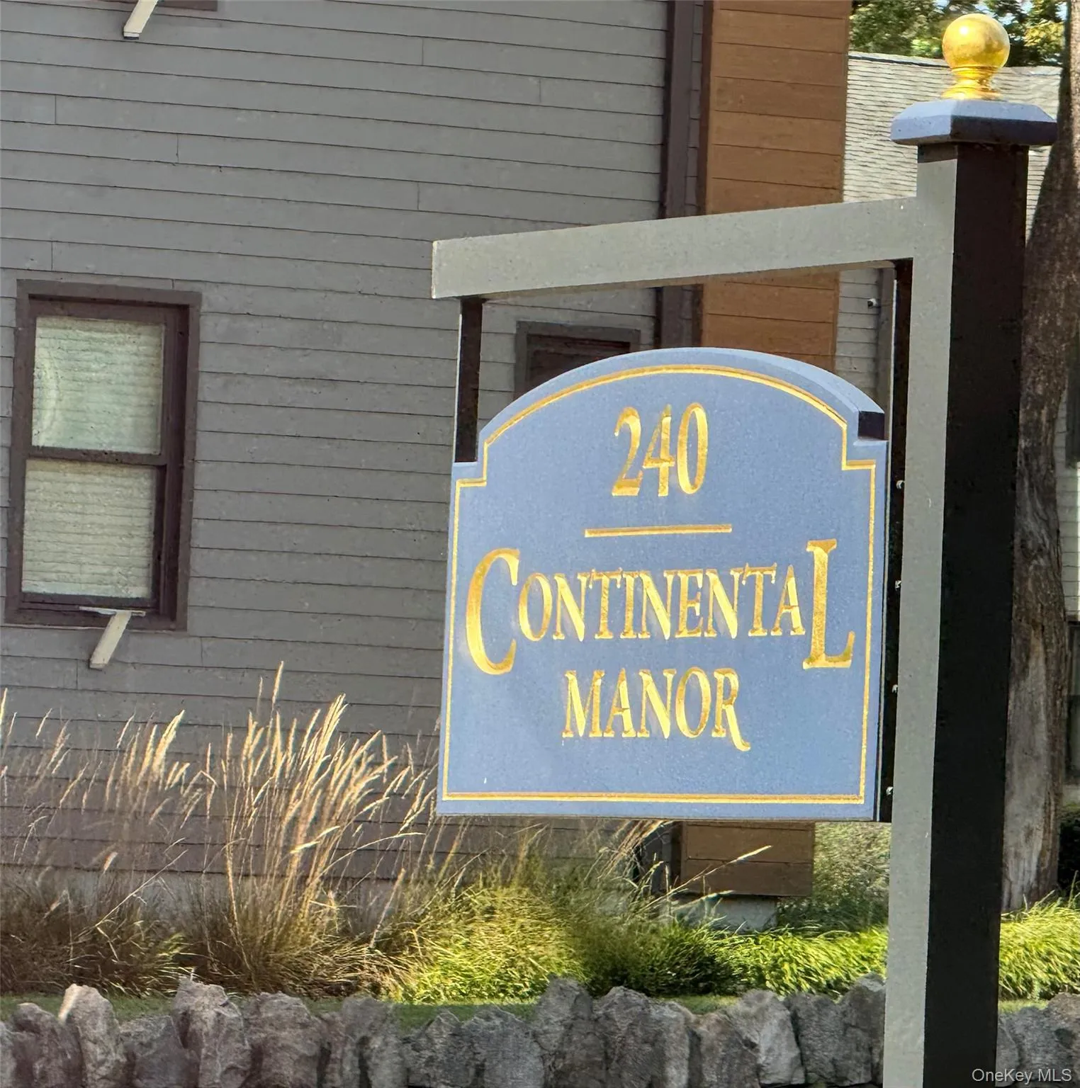 Continental Manor Condo Complex Continental Manor Condo Complex