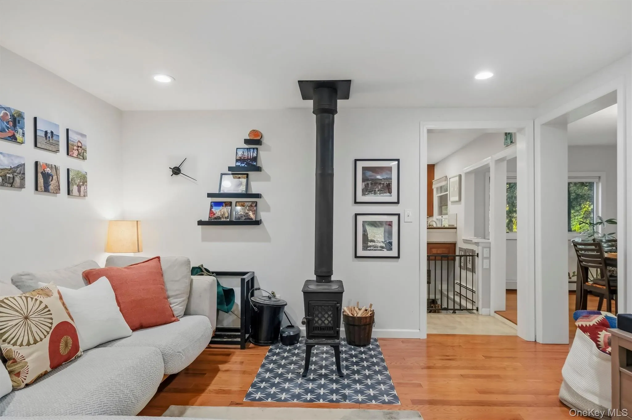Keep cozy and warm with this adorable wood-stove on cold winter nights. Keep cozy and warm with this adorable wood-stove on cold winter nights.