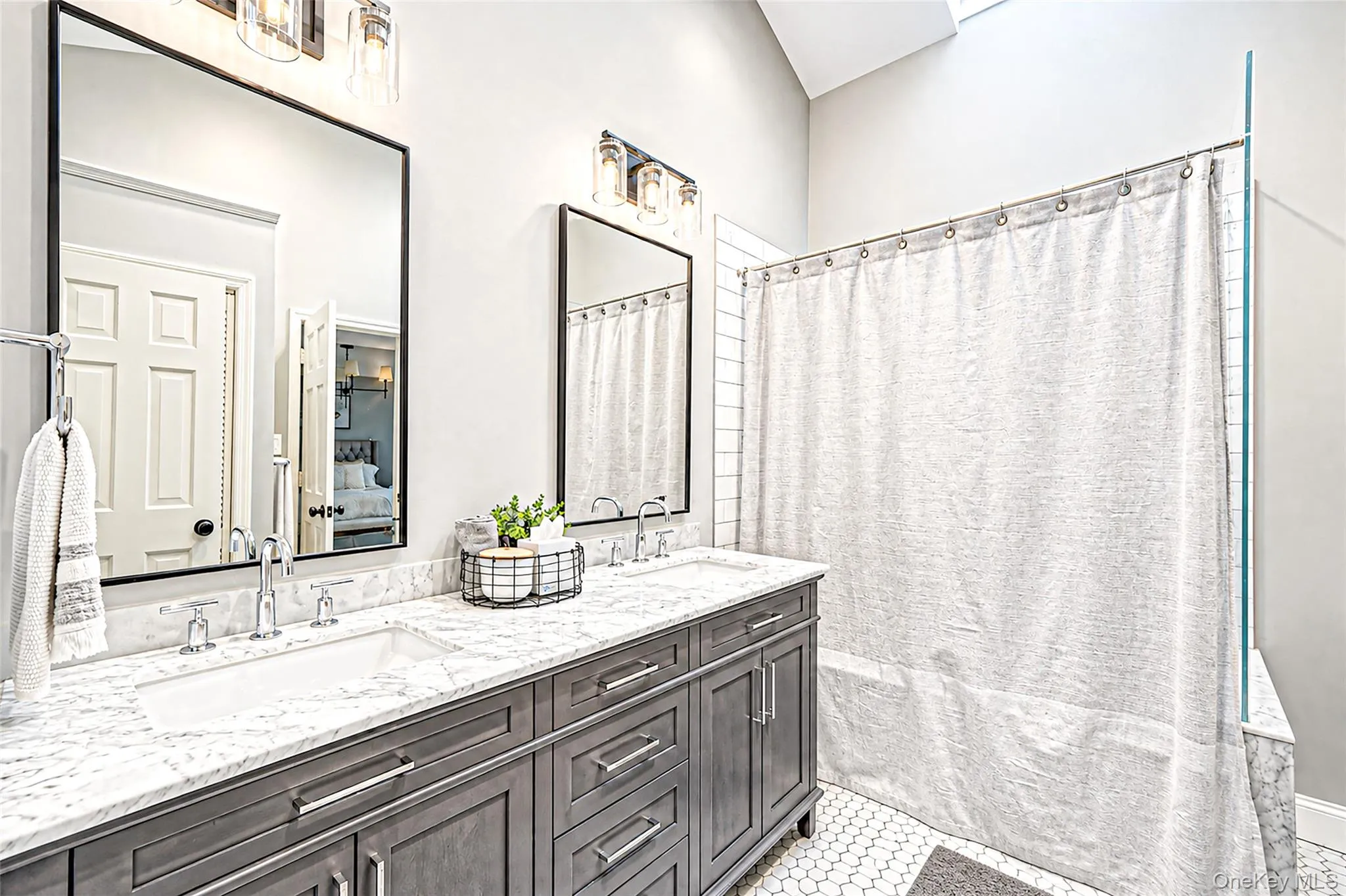 3 Stacy Court, Brookhaven, NY, 3 Bedrooms Bedrooms, 8 Rooms Rooms,2 BathroomsBathrooms,Residential,For Rent,Stacy,0,1053150 3 Stacy Court, Brookhaven, NY, 3 Bedrooms Bedrooms, 8 Rooms Rooms,2 BathroomsBathrooms,Residential,For Rent,Stacy,0,1053150