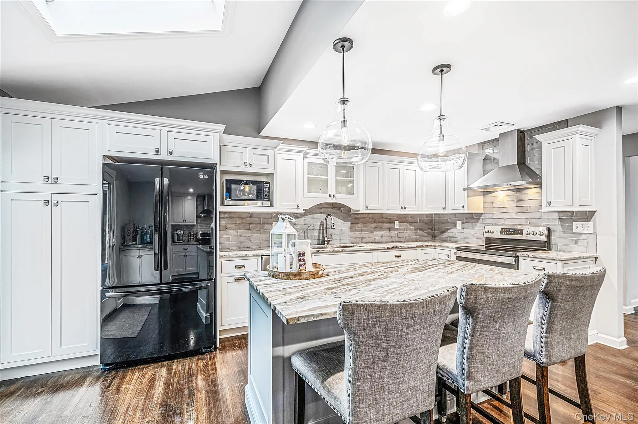 3 Stacy Court, Brookhaven, NY, 3 Bedrooms Bedrooms, 8 Rooms Rooms,2 BathroomsBathrooms,Residential,For Rent,Stacy,0,1053150 3 Stacy Court, Brookhaven, NY, 3 Bedrooms Bedrooms, 8 Rooms Rooms,2 BathroomsBathrooms,Residential,For Rent,Stacy,0,1053150