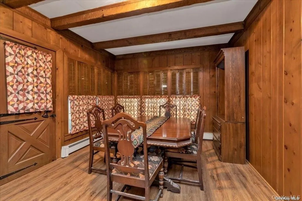 Den/Family Room Den/Family Room