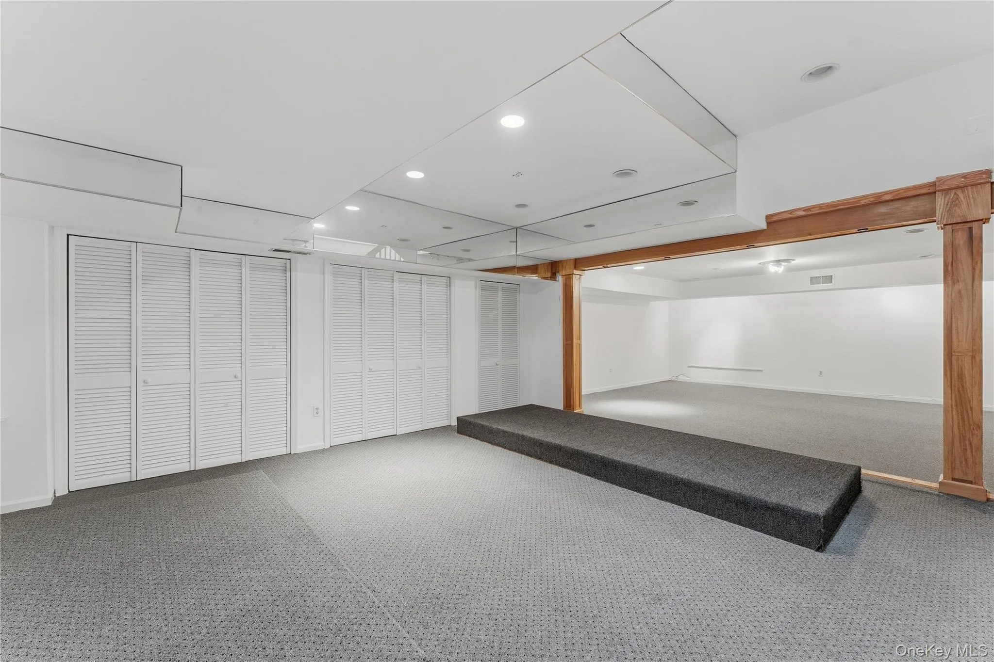 37 Pheasant Run Road, Mount Pleasant, NY, 4 Bedrooms Bedrooms, 9 Rooms Rooms,2 BathroomsBathrooms,Residential,For Rent,Pheasant Run,0,1053161 37 Pheasant Run Road, Mount Pleasant, NY, 4 Bedrooms Bedrooms, 9 Rooms Rooms,2 BathroomsBathrooms,Residential,For Rent,Pheasant Run,0,1053161