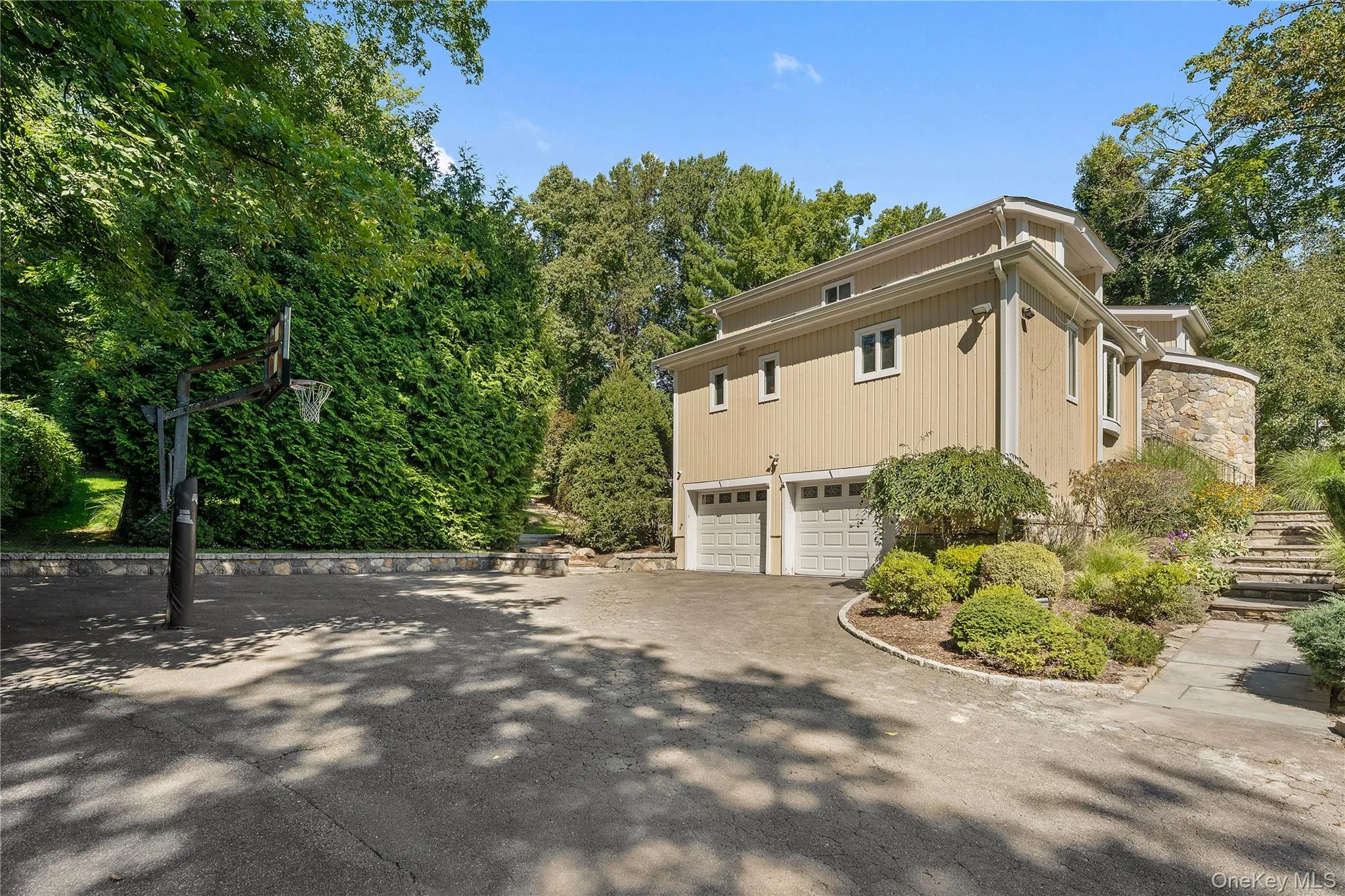 37 Pheasant Run Road, Mount Pleasant, NY, 4 Bedrooms Bedrooms, 9 Rooms Rooms,2 BathroomsBathrooms,Residential,For Rent,Pheasant Run,0,1053161 37 Pheasant Run Road, Mount Pleasant, NY, 4 Bedrooms Bedrooms, 9 Rooms Rooms,2 BathroomsBathrooms,Residential,For Rent,Pheasant Run,0,1053161